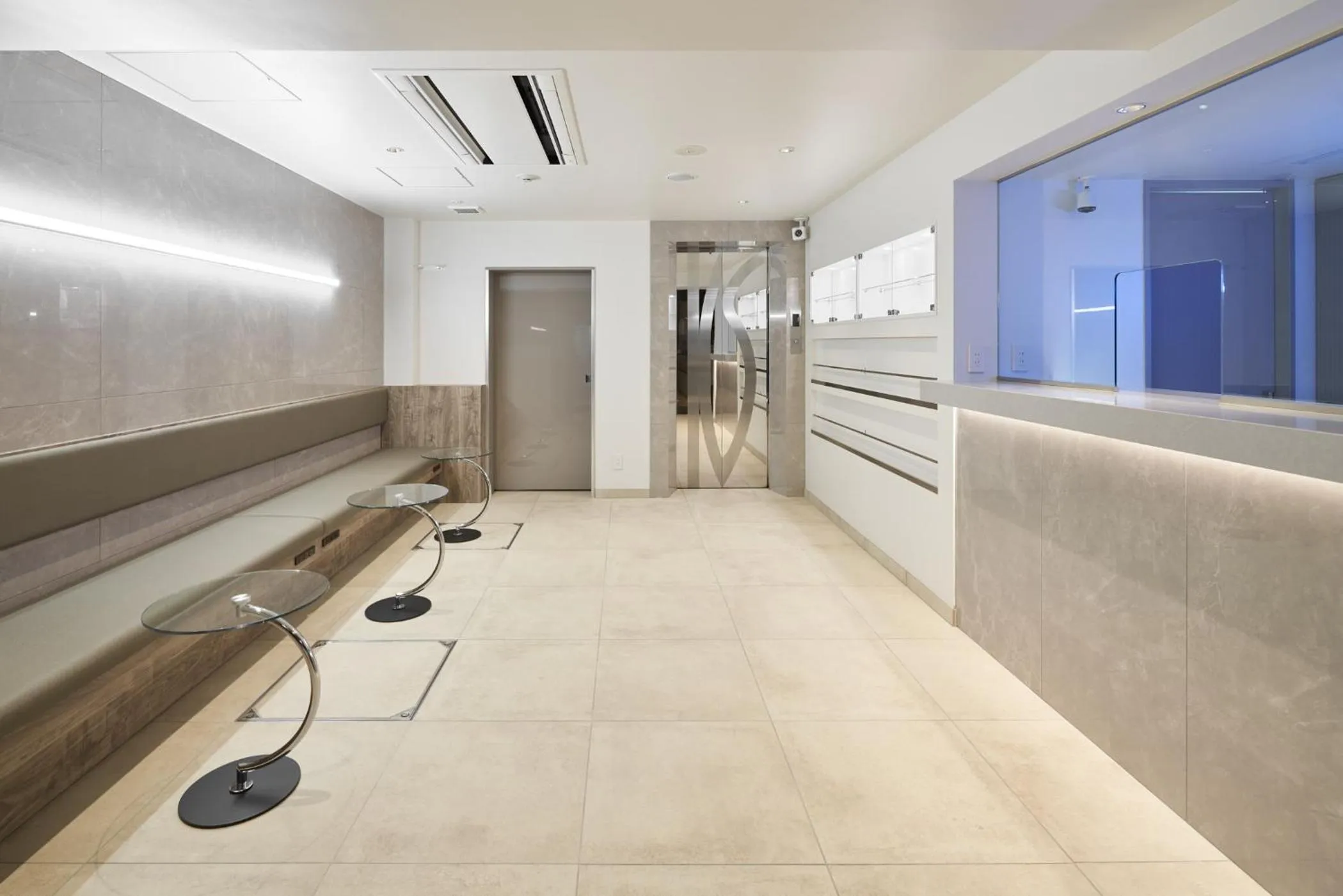 Lobby or reception in Shinjuku City Hotel N.U.T.S Tokyo