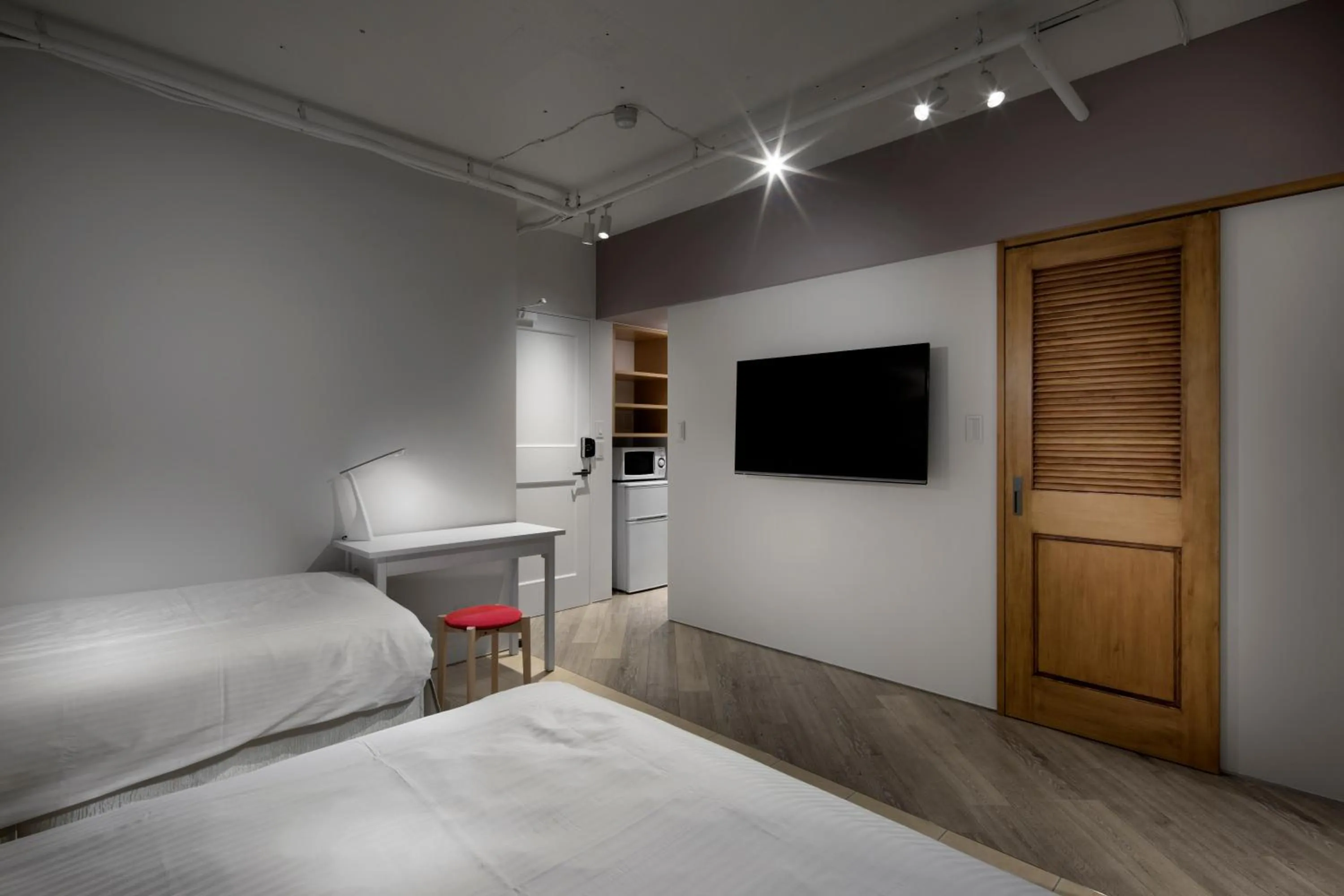 Photo of the whole room, Bed in Shinjuku City Hotel N.U.T.S Tokyo