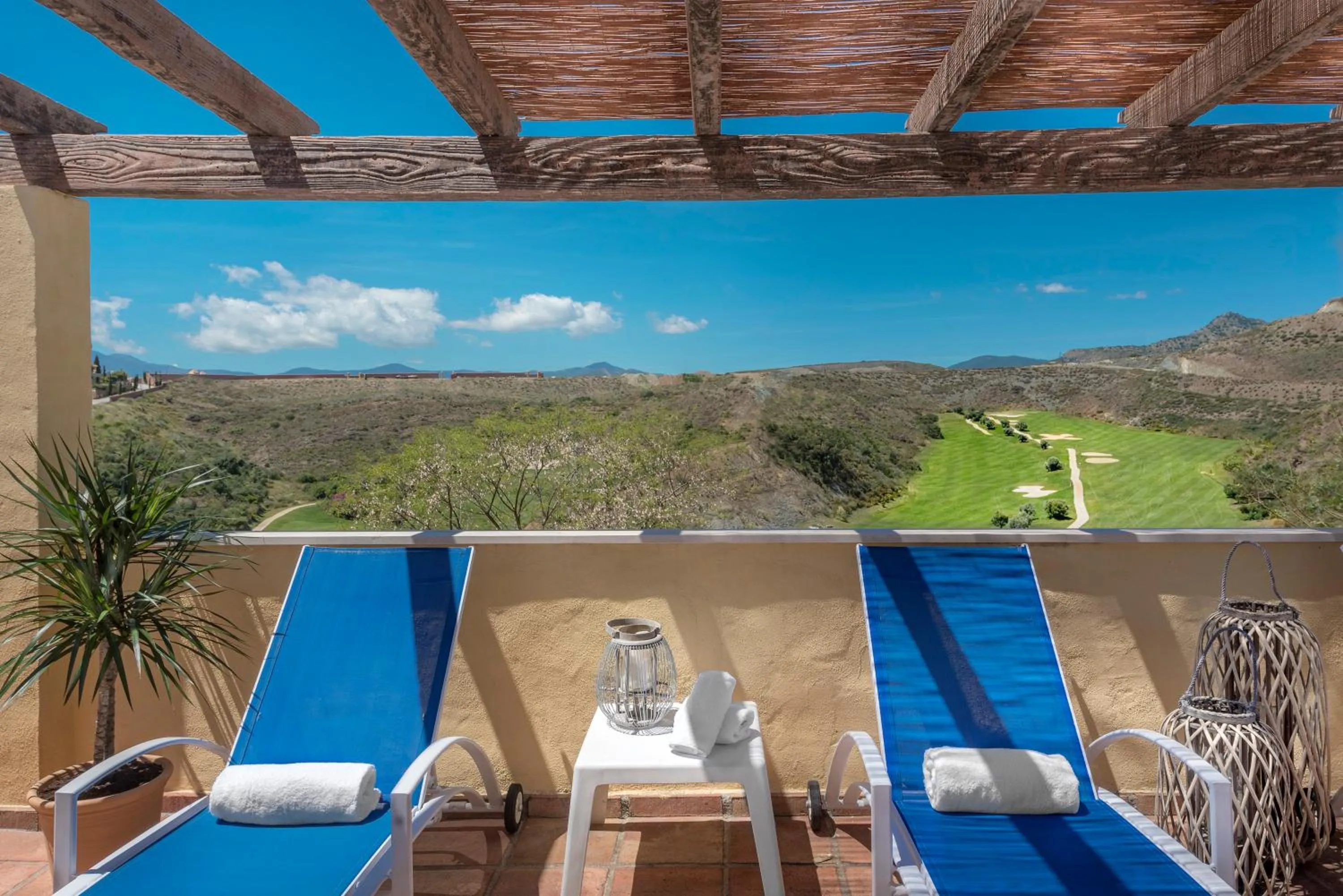 Balcony/Terrace in Colina del Paraiso