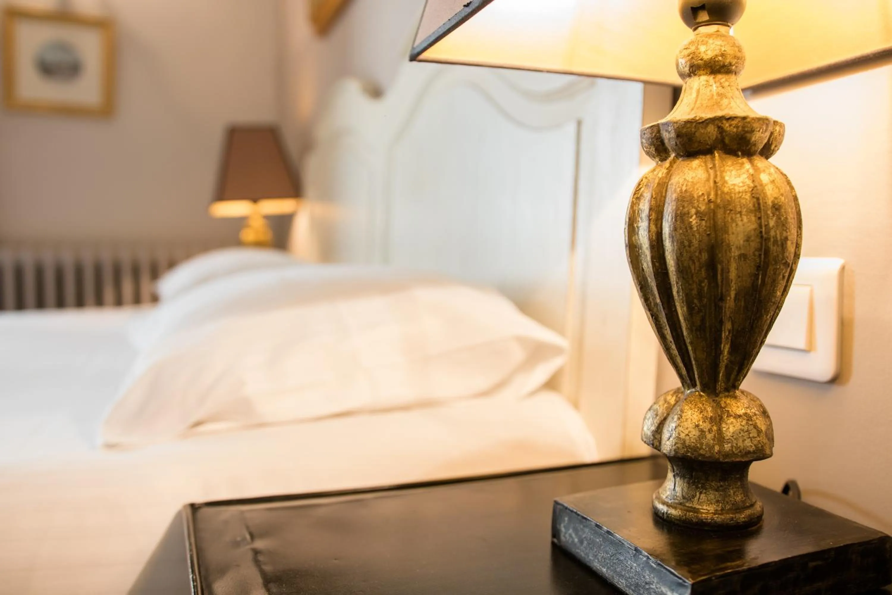 Decorative detail, Bed in Hotel Du Midi