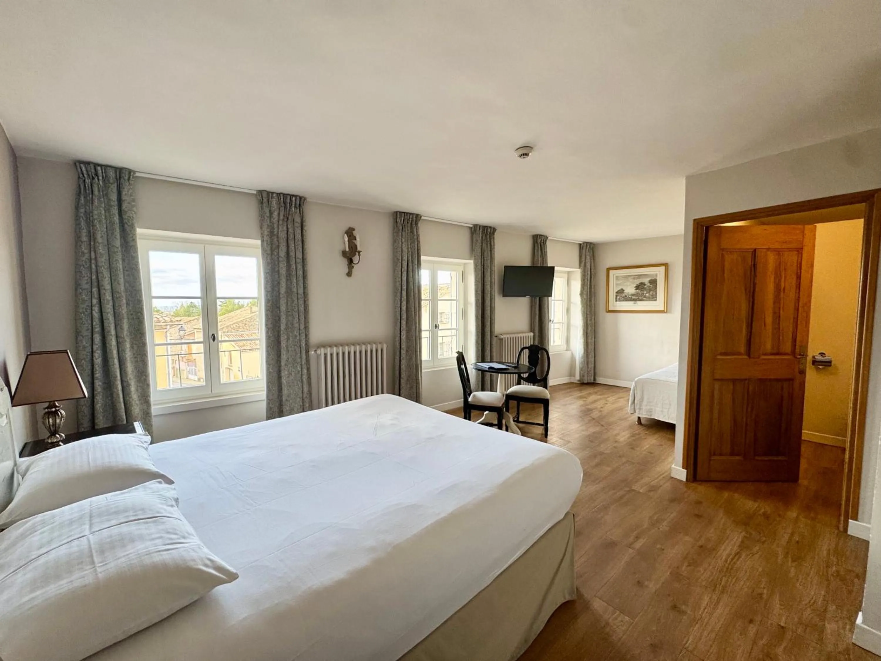 Bedroom, Bed in Hotel Du Midi