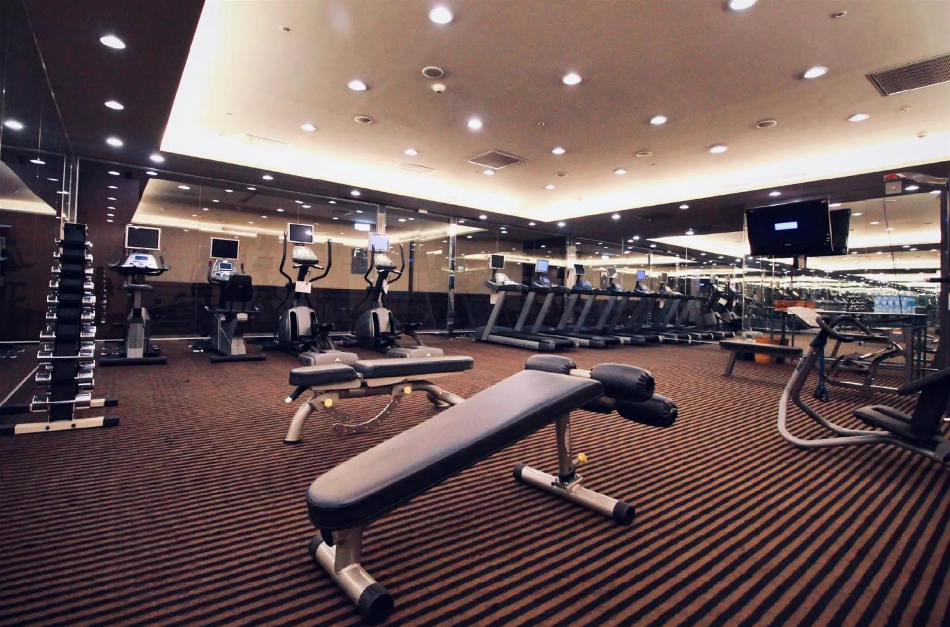 Fitness centre/facilities in HiONE Holiday Hotel