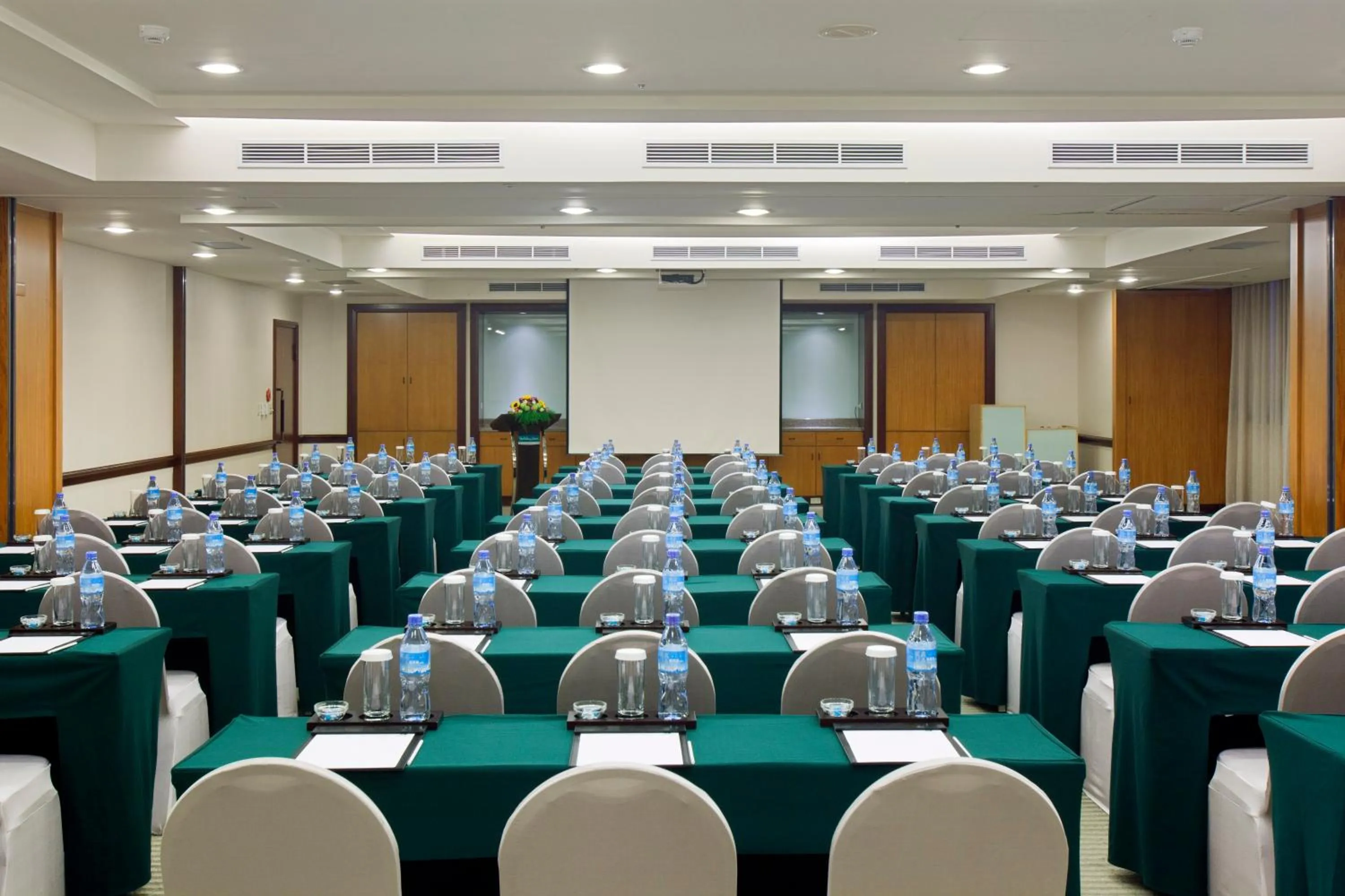 Banquet/Function facilities in HiONE Holiday Hotel