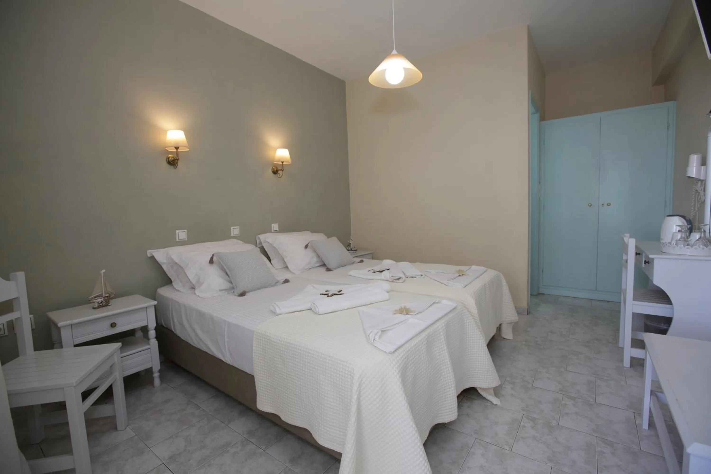 Bed in Alexandra's Rooms