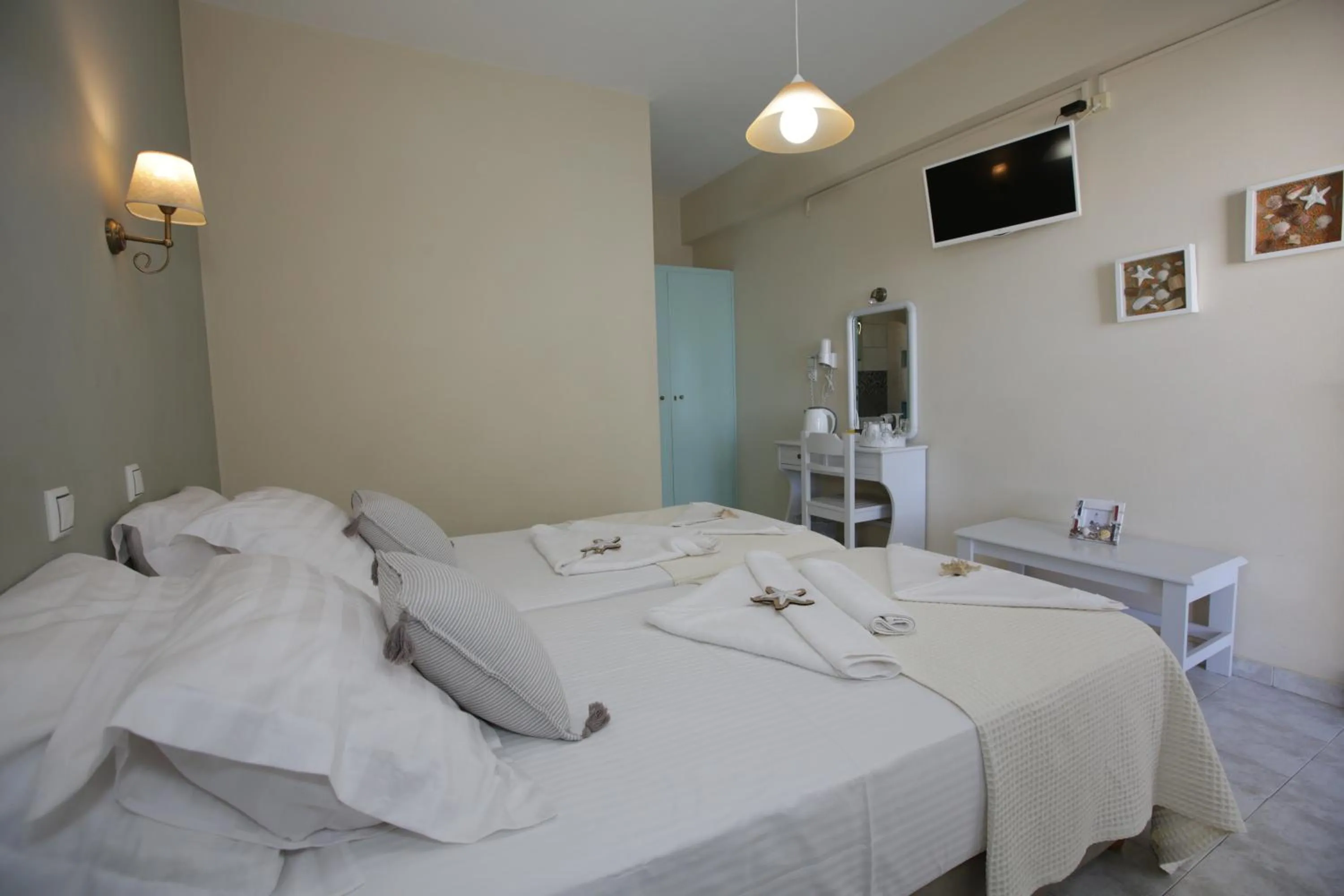 Bed in Alexandra's Rooms