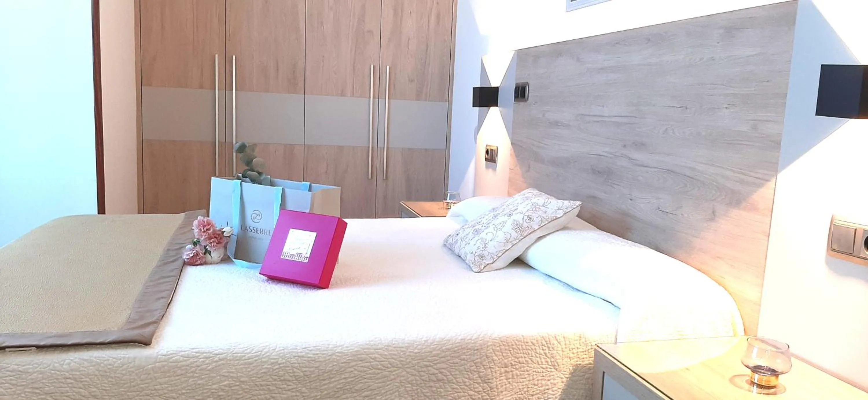 Bed in Hotel Nueva Plaza