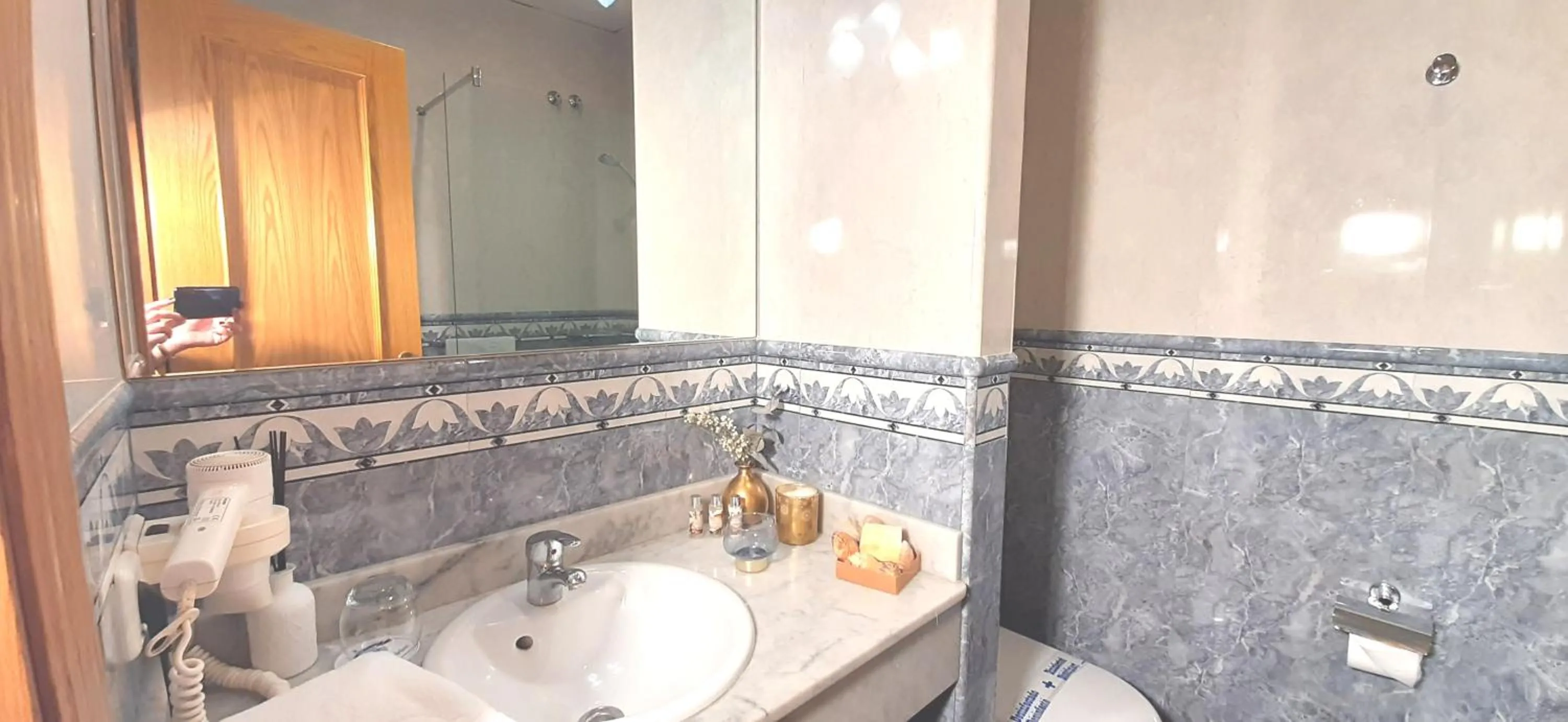 Bathroom in Hotel Nueva Plaza