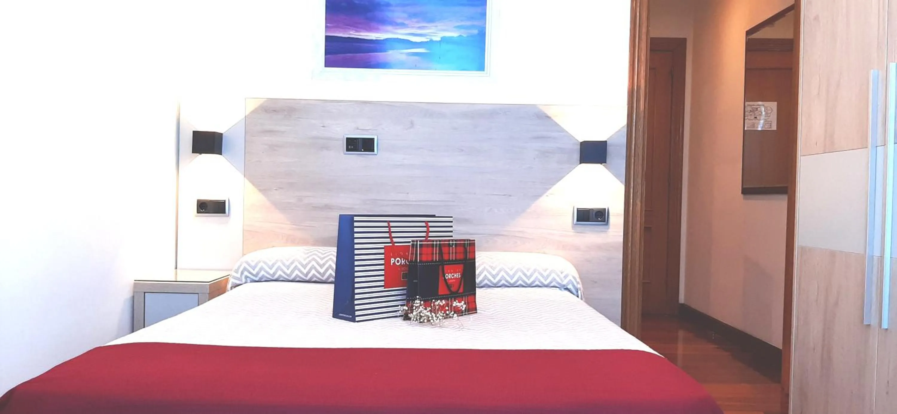 Decorative detail, Bed in Hotel Nueva Plaza