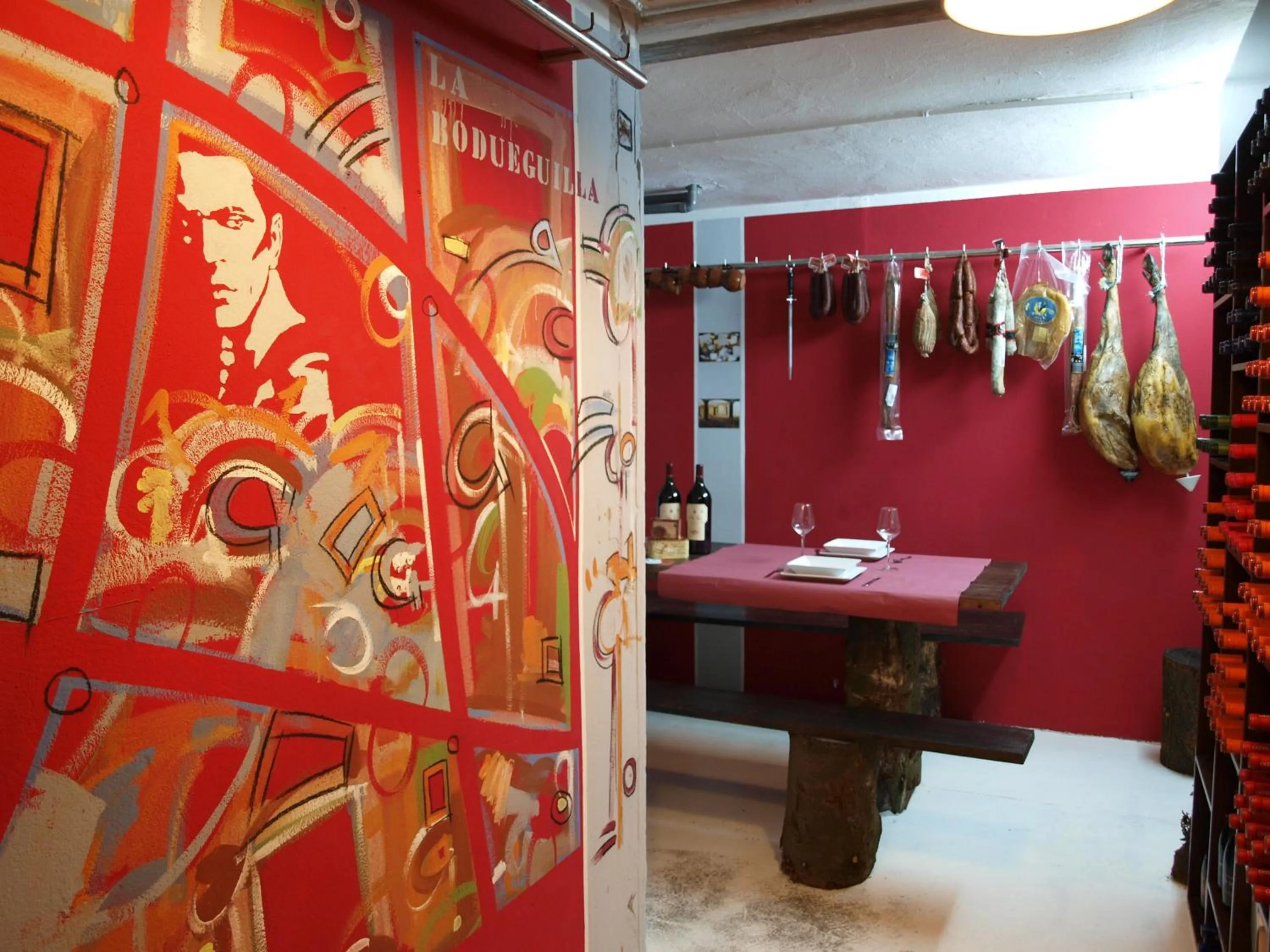 Restaurant/places to eat in Hotel Nueva Plaza