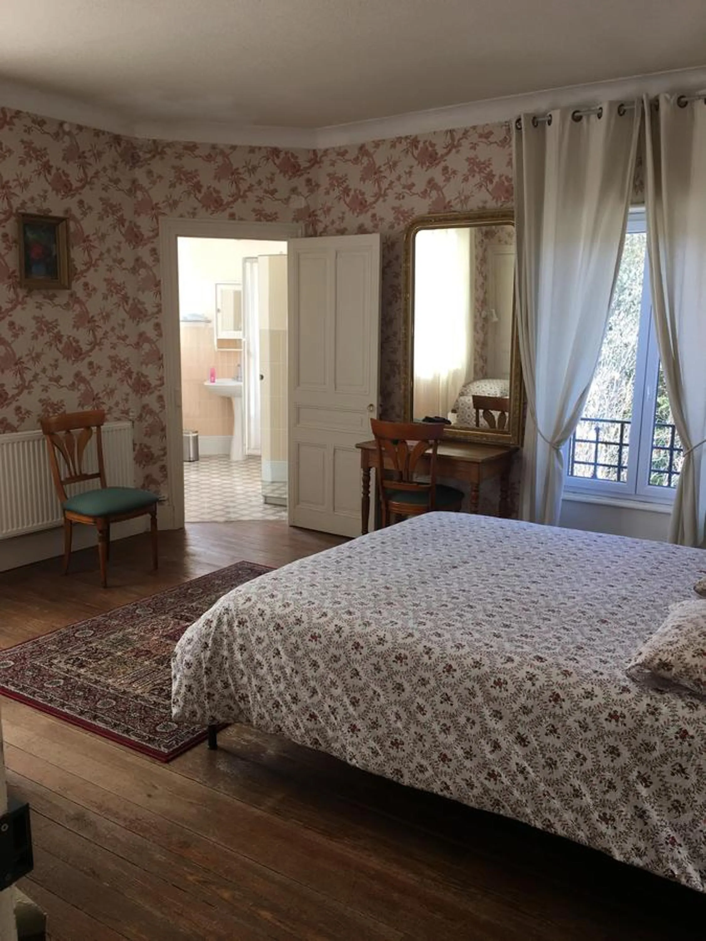 Photo of the whole room, Bed in Domaine du Valromey