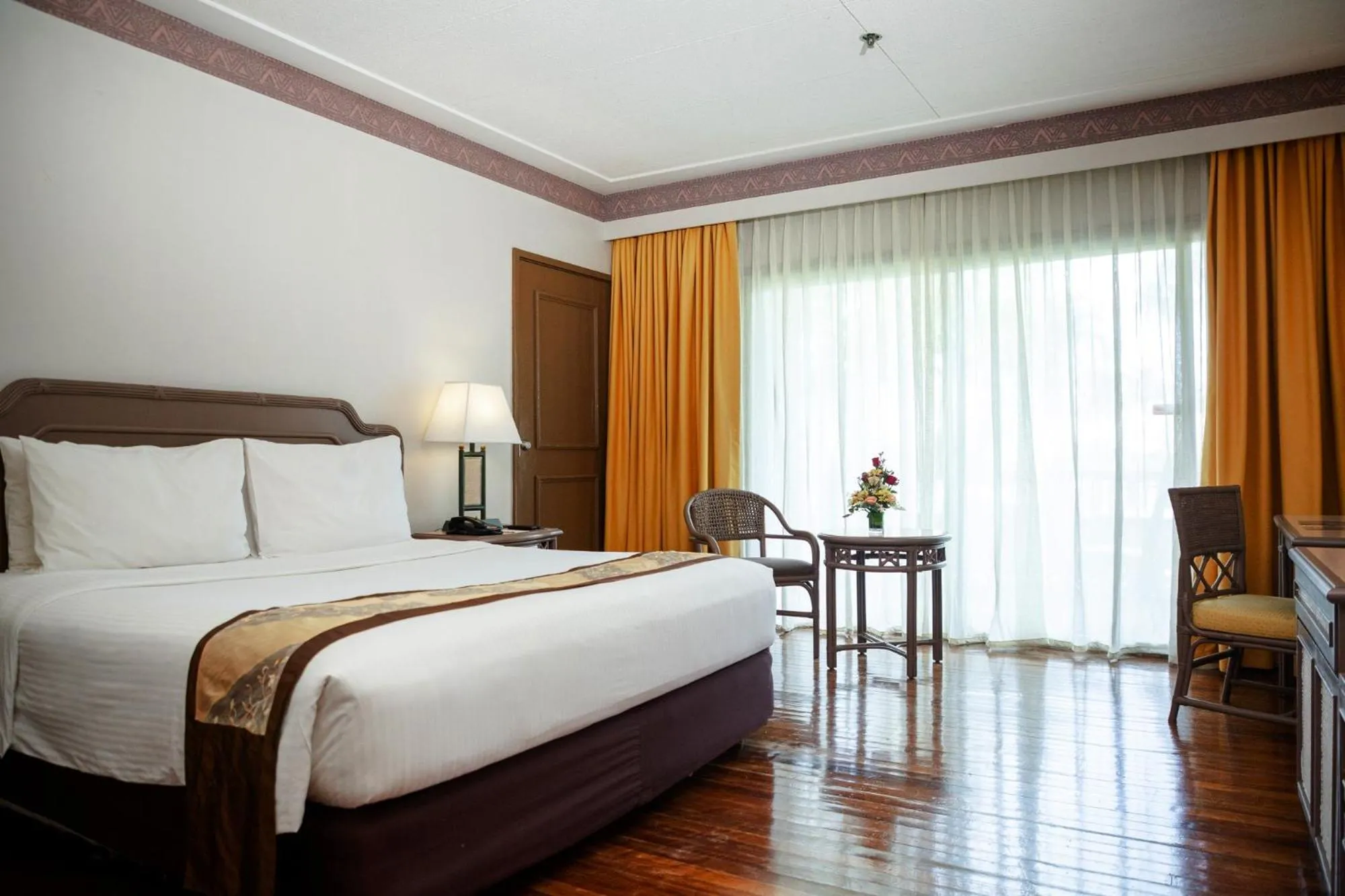 Bed in Waterfront Insular Hotel Davao