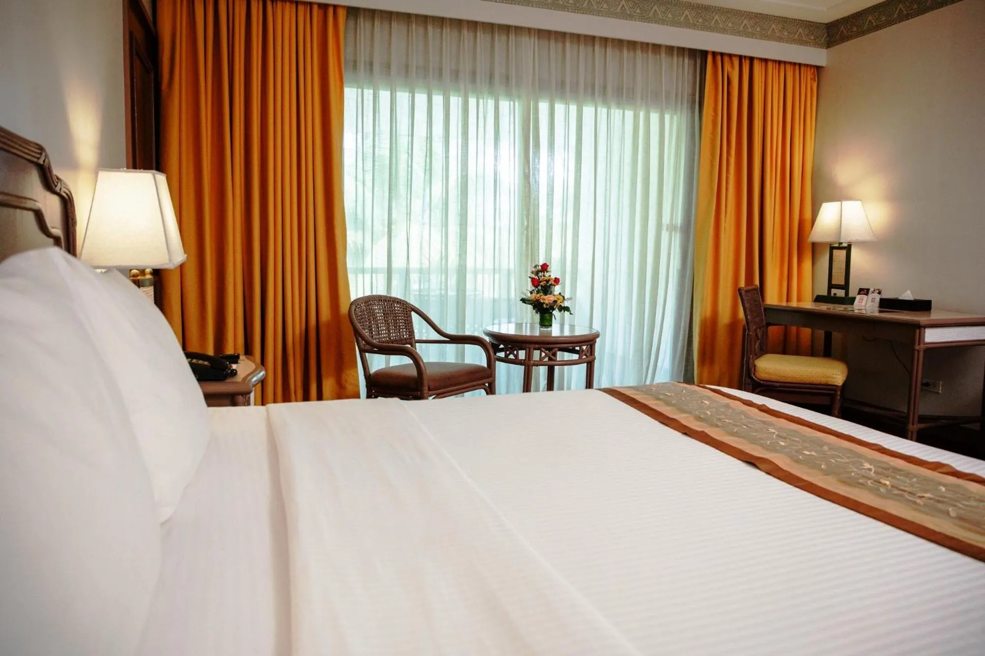 Bed in Waterfront Insular Hotel Davao