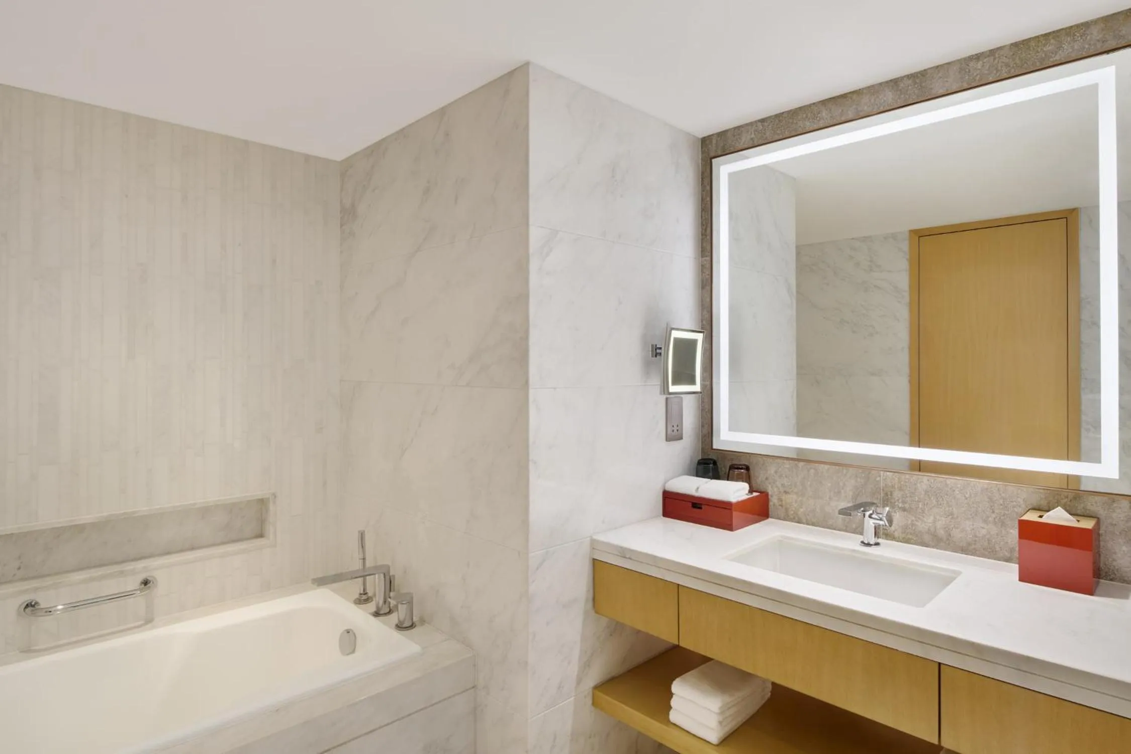 Renaissance Shanghai Hongqiao