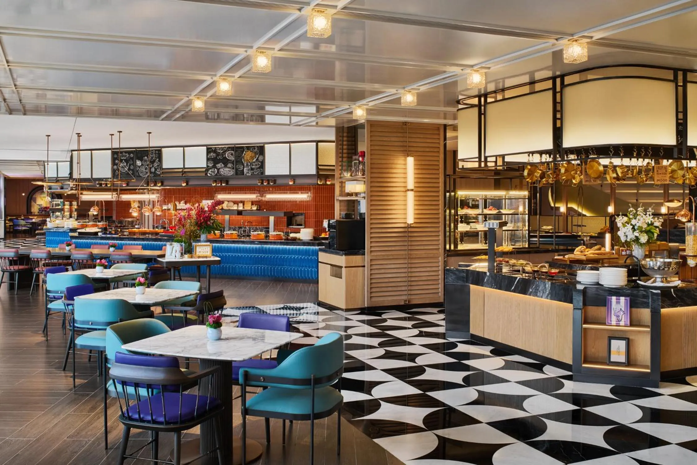 Restaurant/places to eat in Renaissance Shanghai Hongqiao