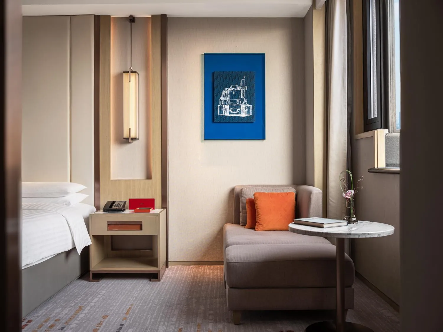 Bed in Renaissance Shanghai Hongqiao