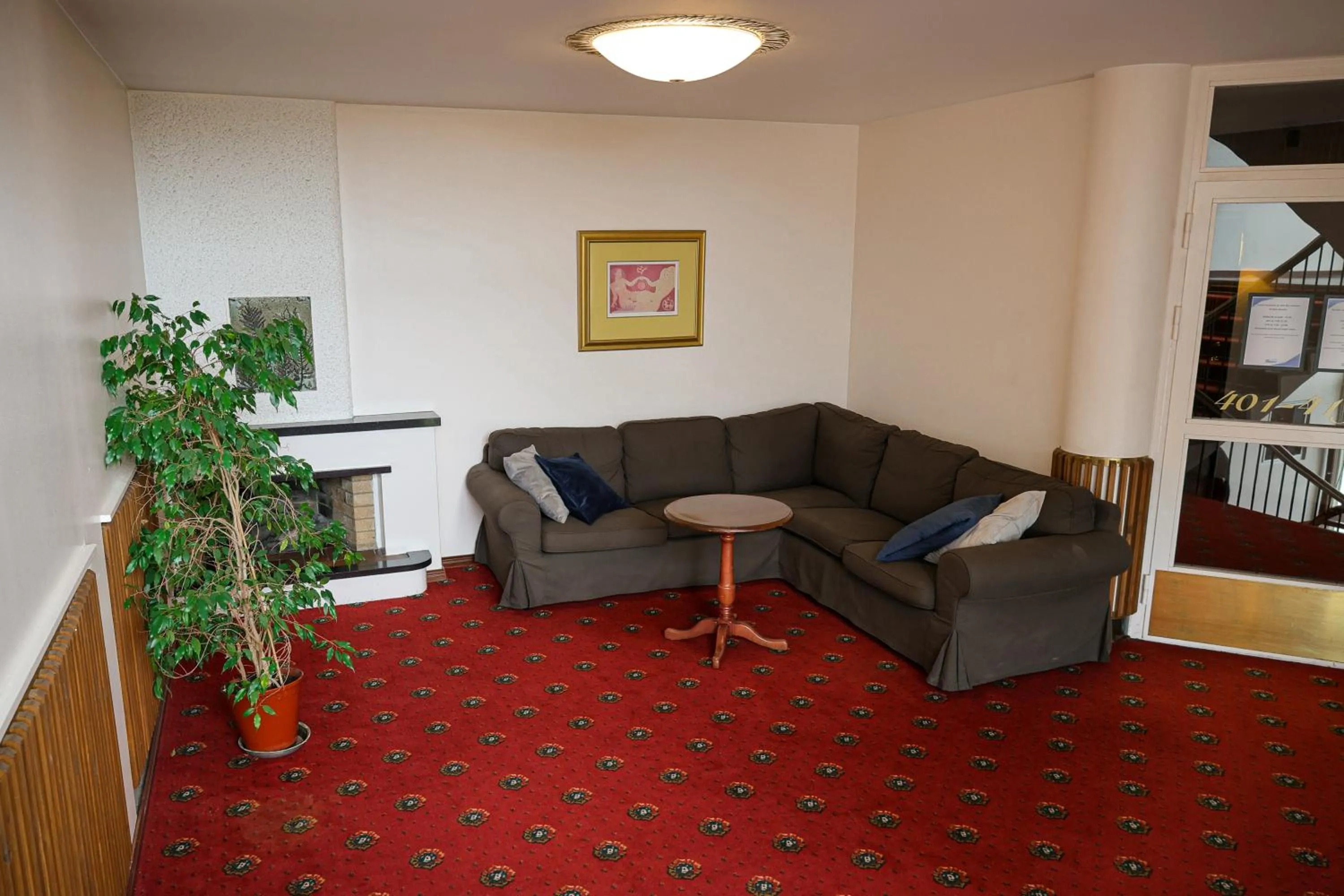 Seating area in Hotel Merihovi