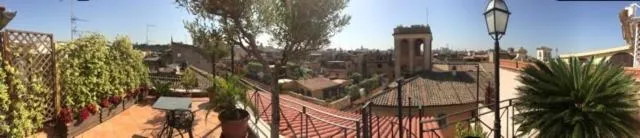 Balcony/Terrace in Hotel La Lumiere Di Piazza Di Spagna