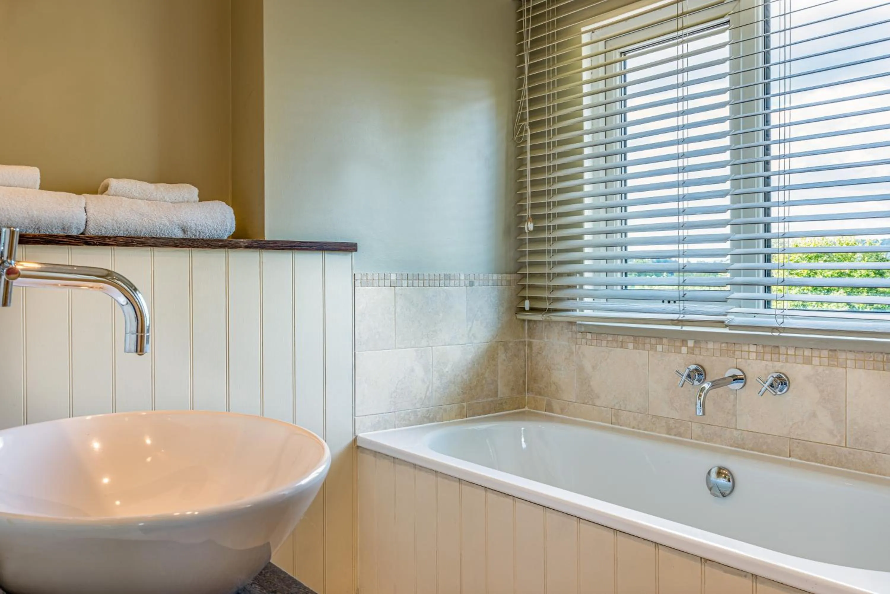 Bathroom in Lorne House Bed & Breakfast