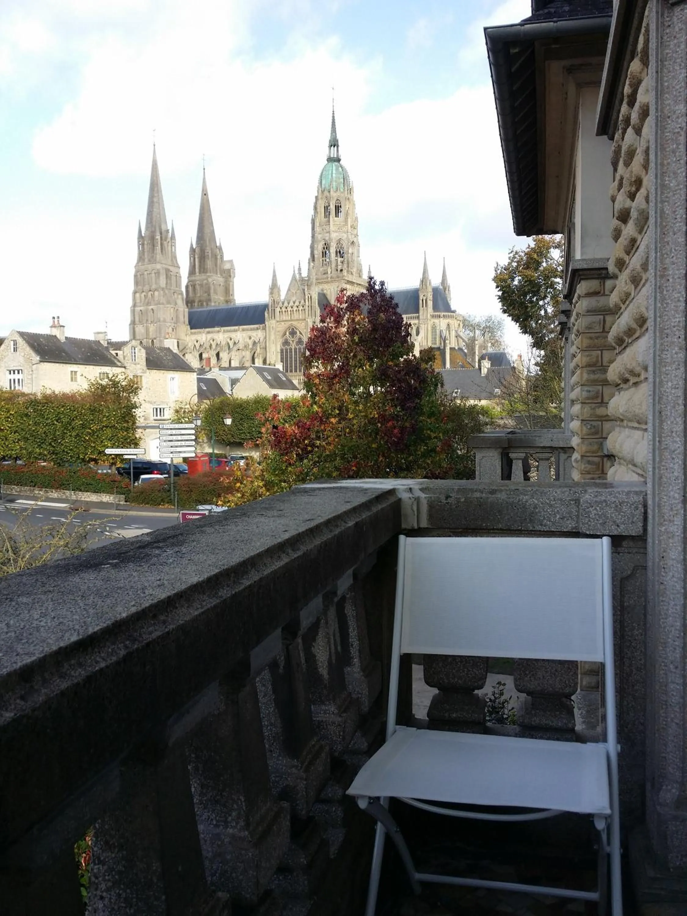 Garden in Le Castel Guesthouse