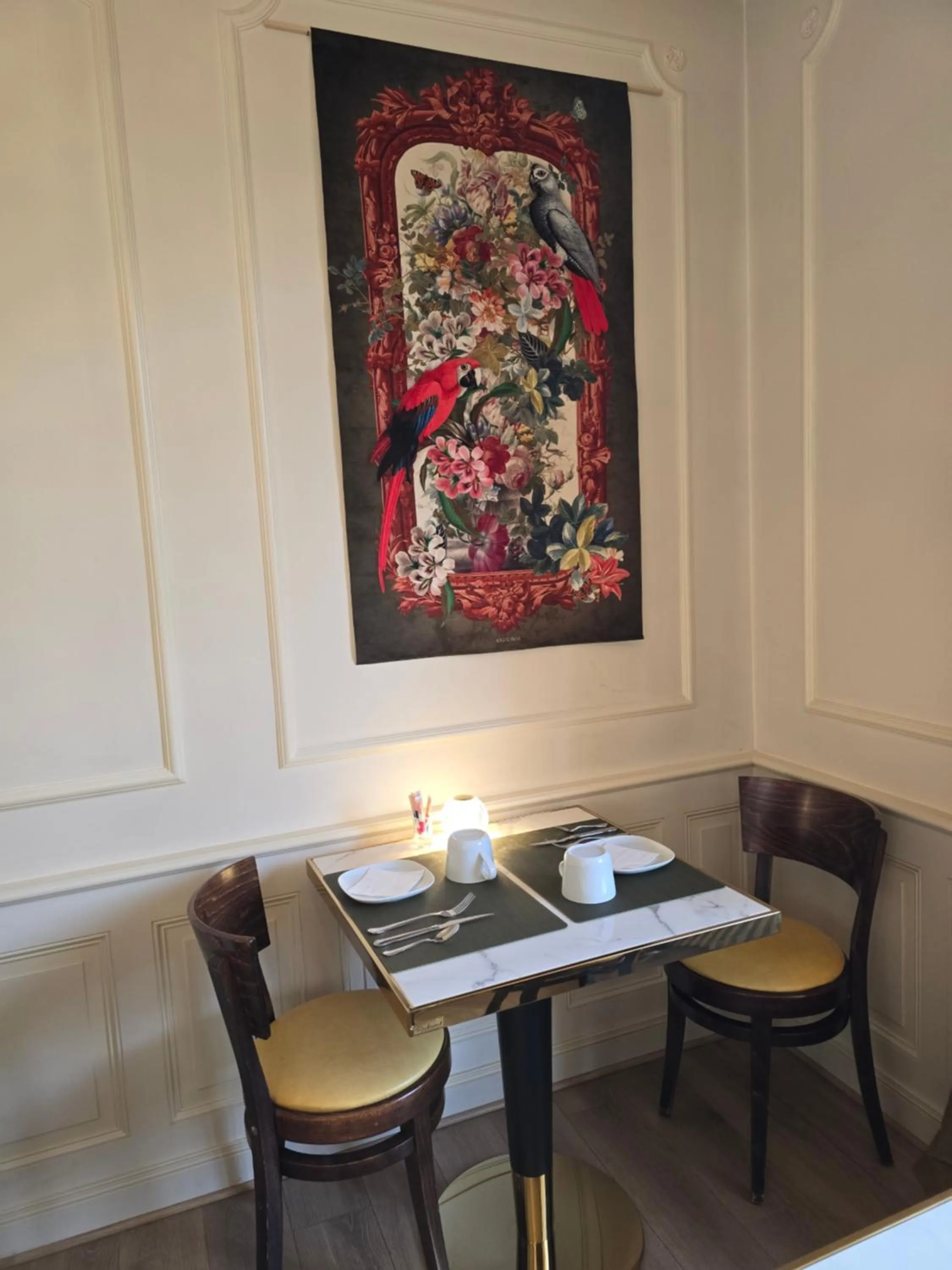 Breakfast in Le Castel Guesthouse