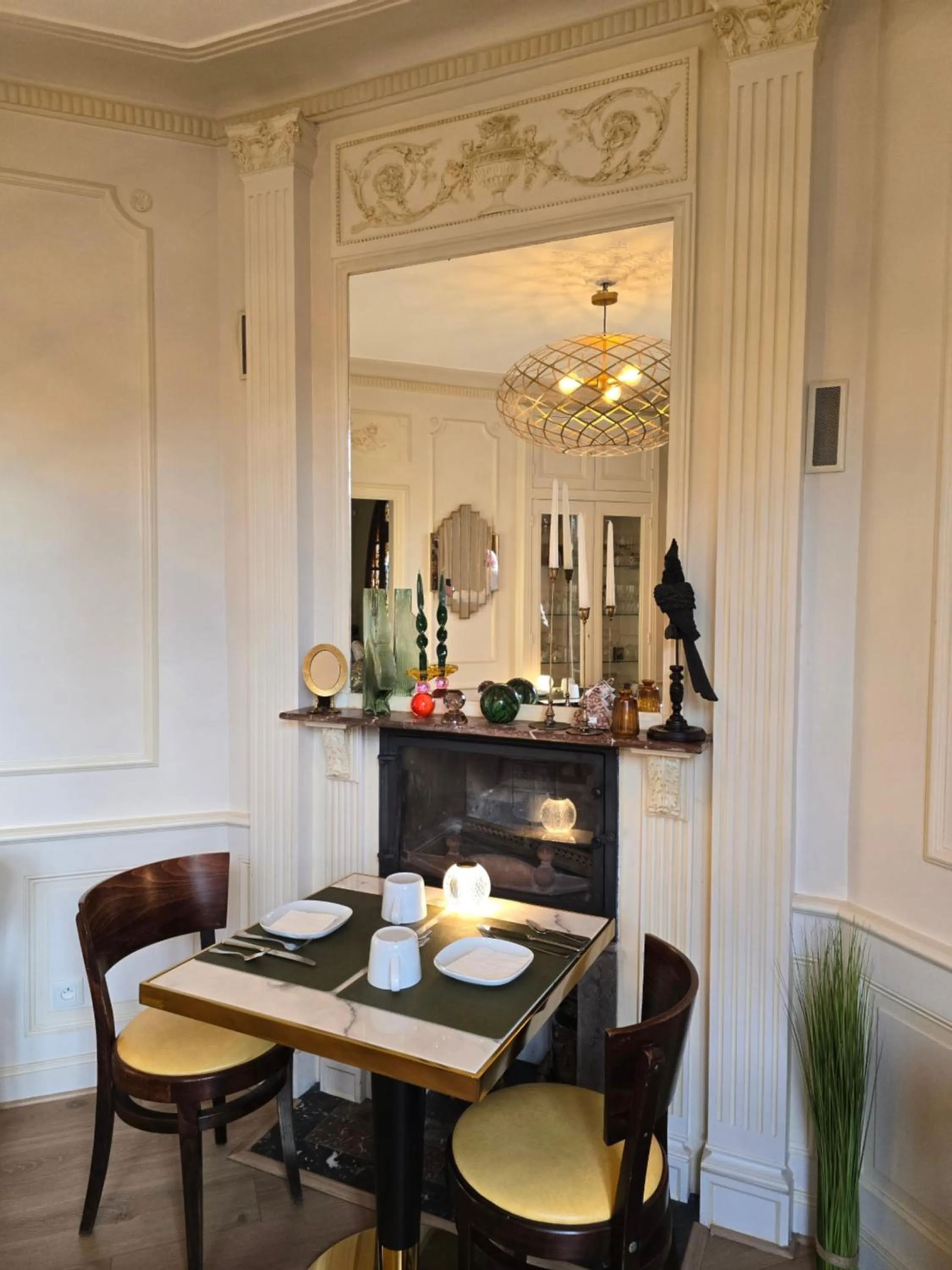 Breakfast in Le Castel Guesthouse