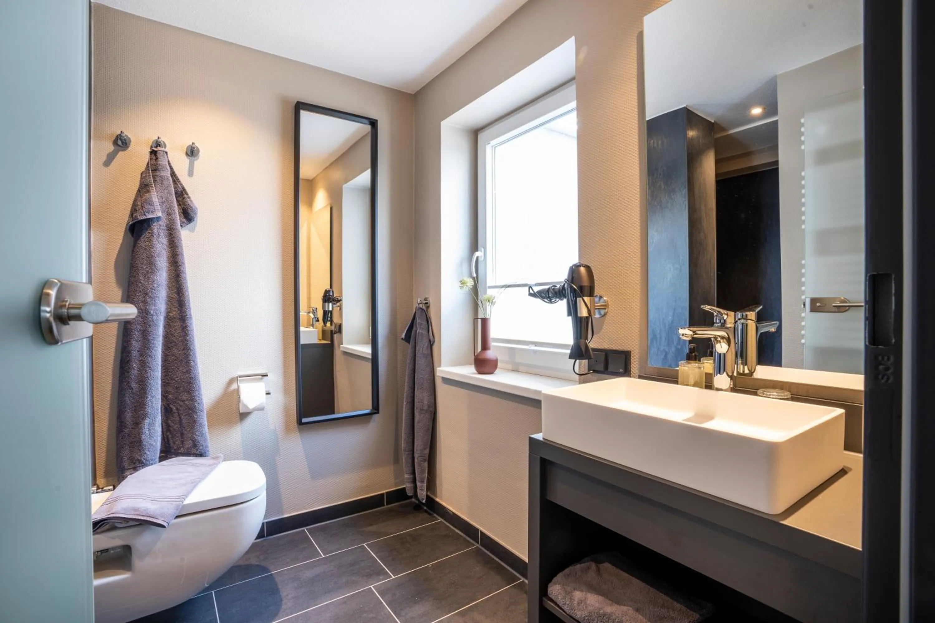 Shower in Arthotel Bakker