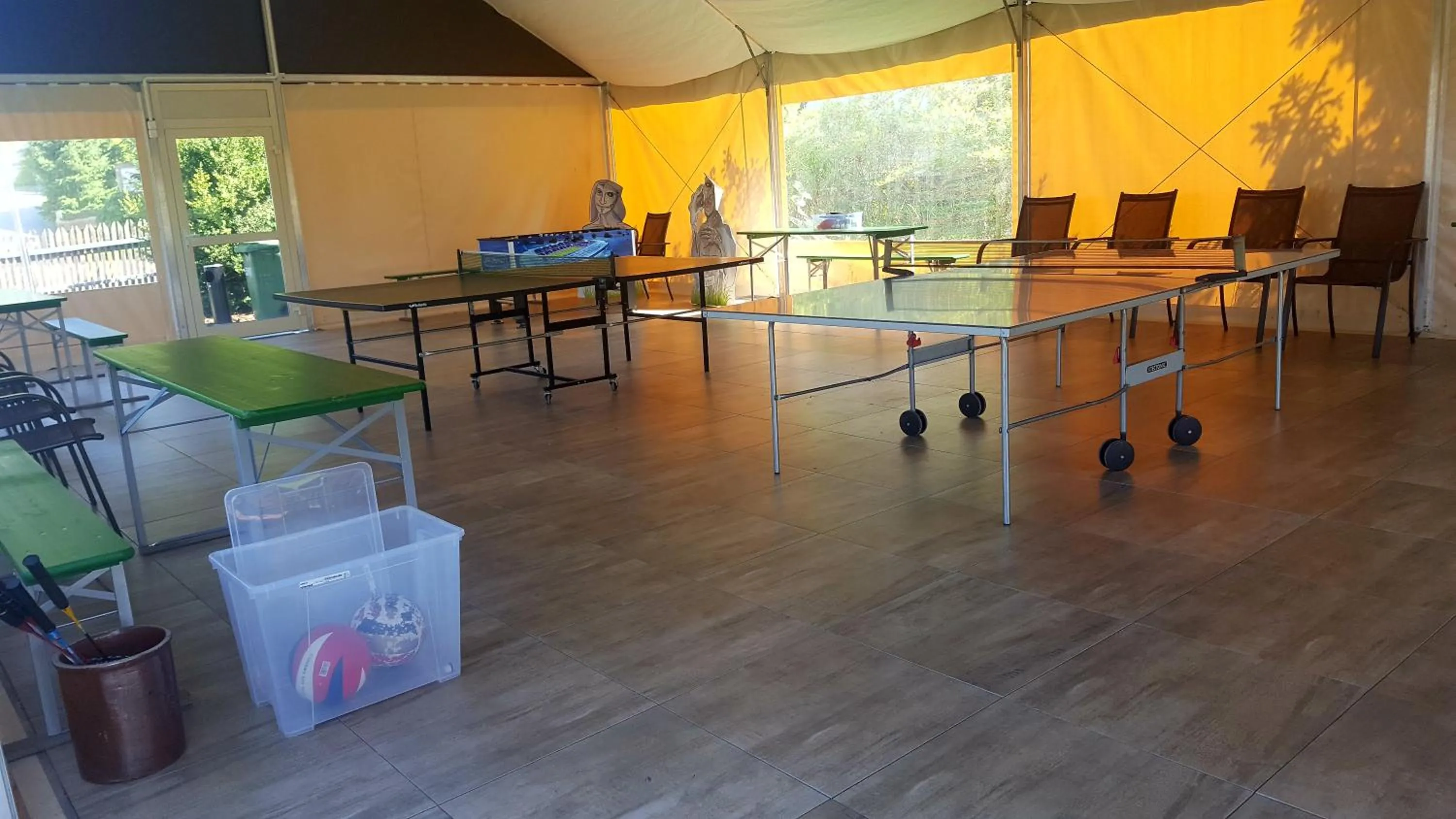 young children in Osada Koszałkowo Wieżyca