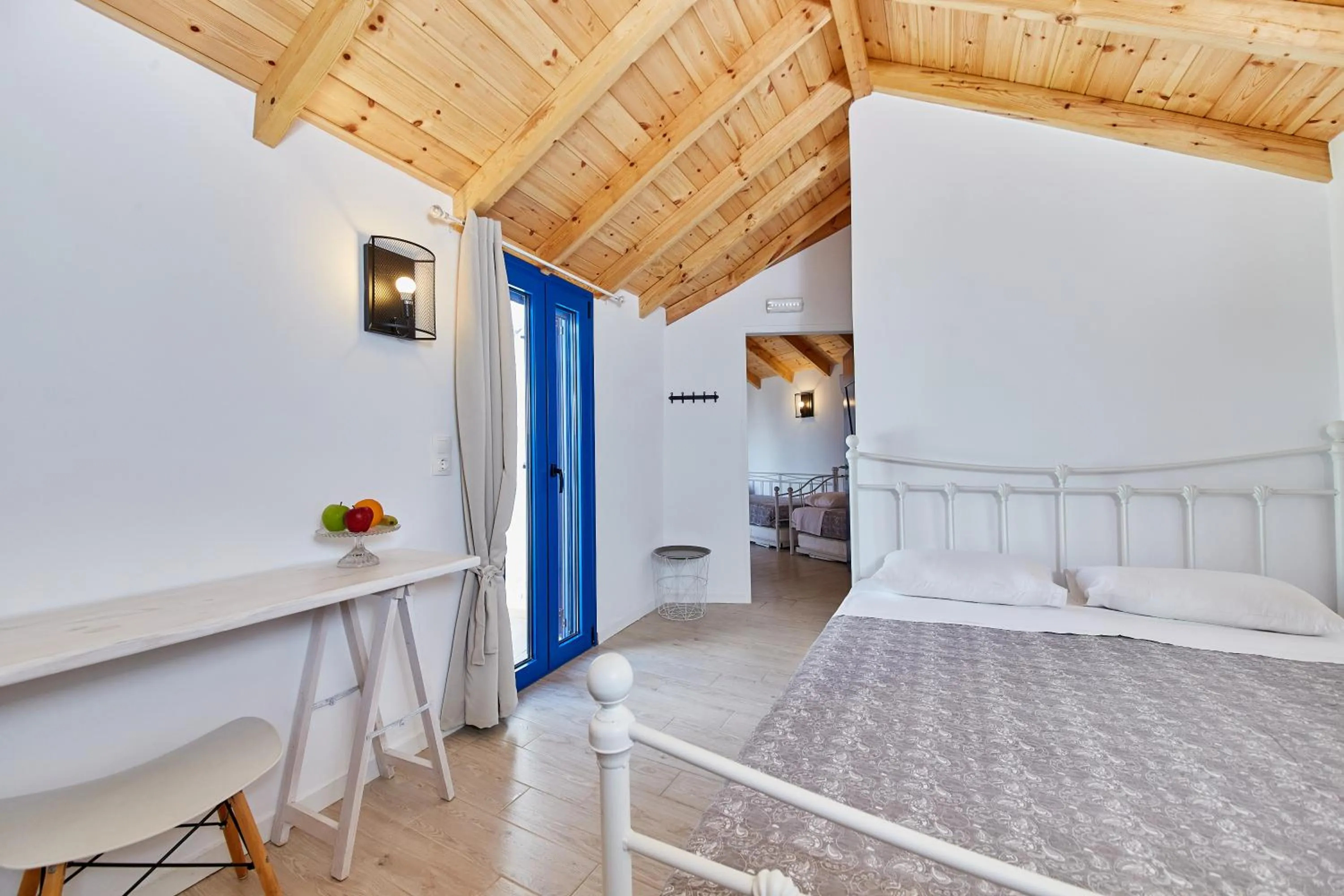 Bedroom, Bed in Atheras