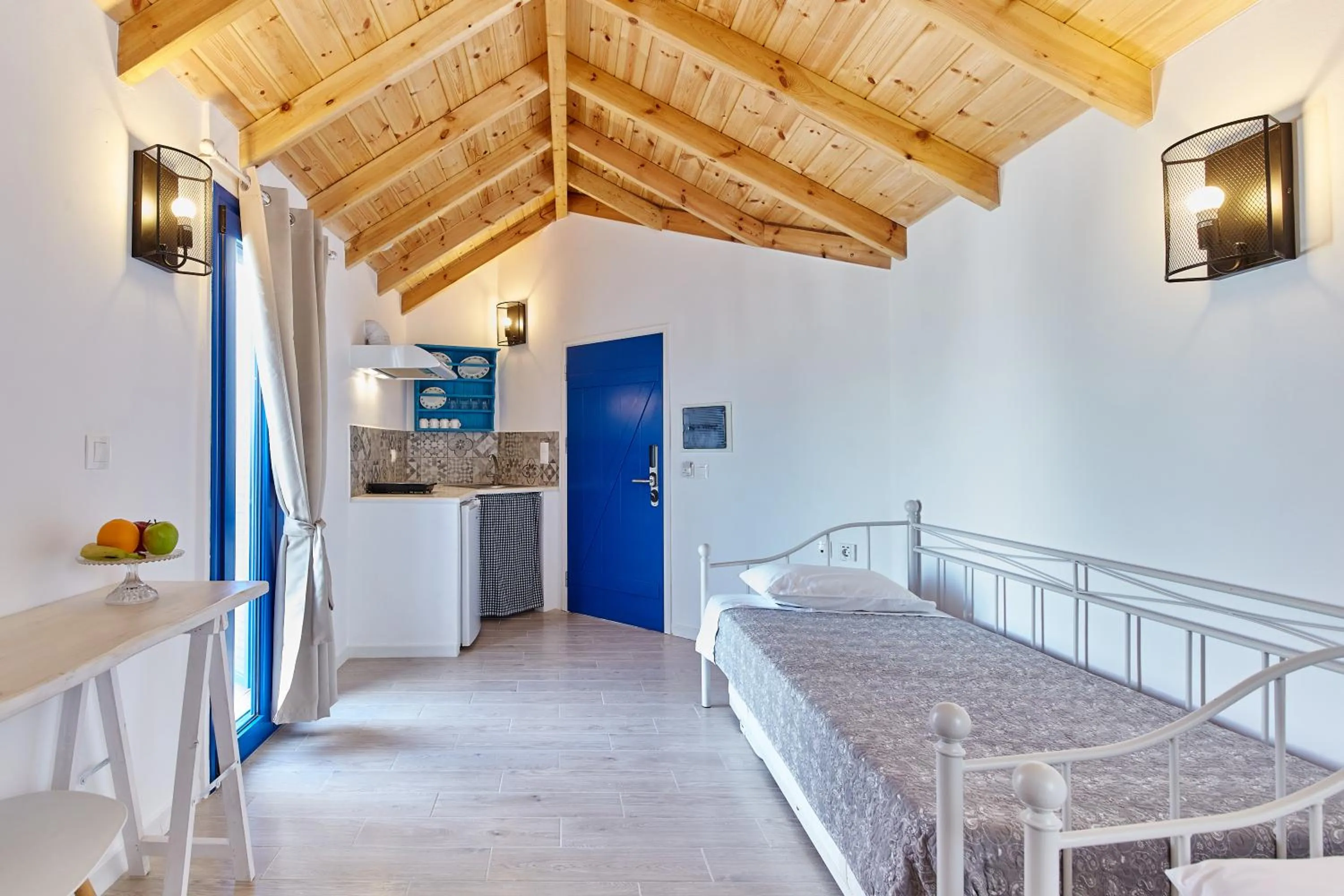 Kitchen or kitchenette in Atheras