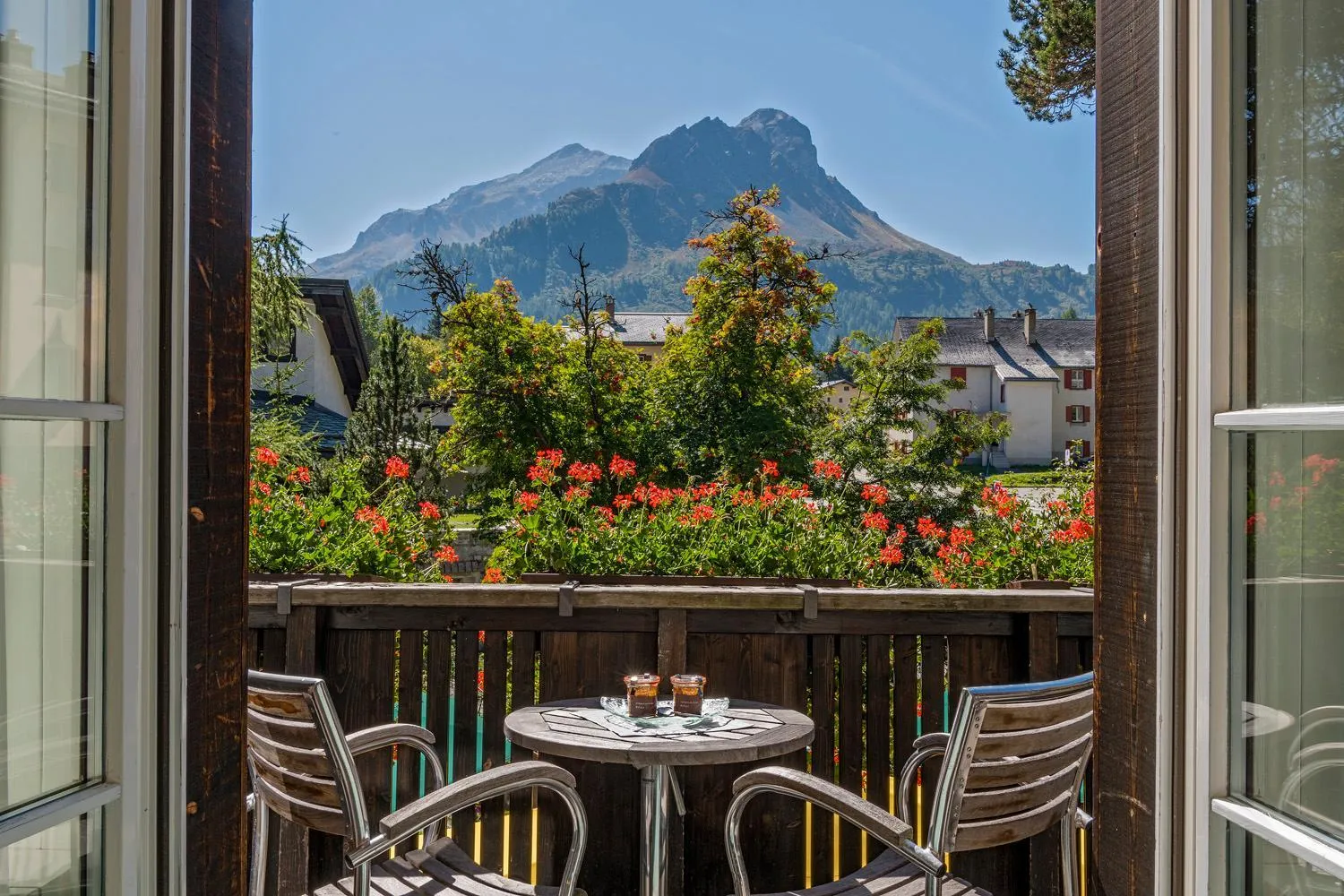 Spring in Schweizerhaus Swiss Quality Hotel