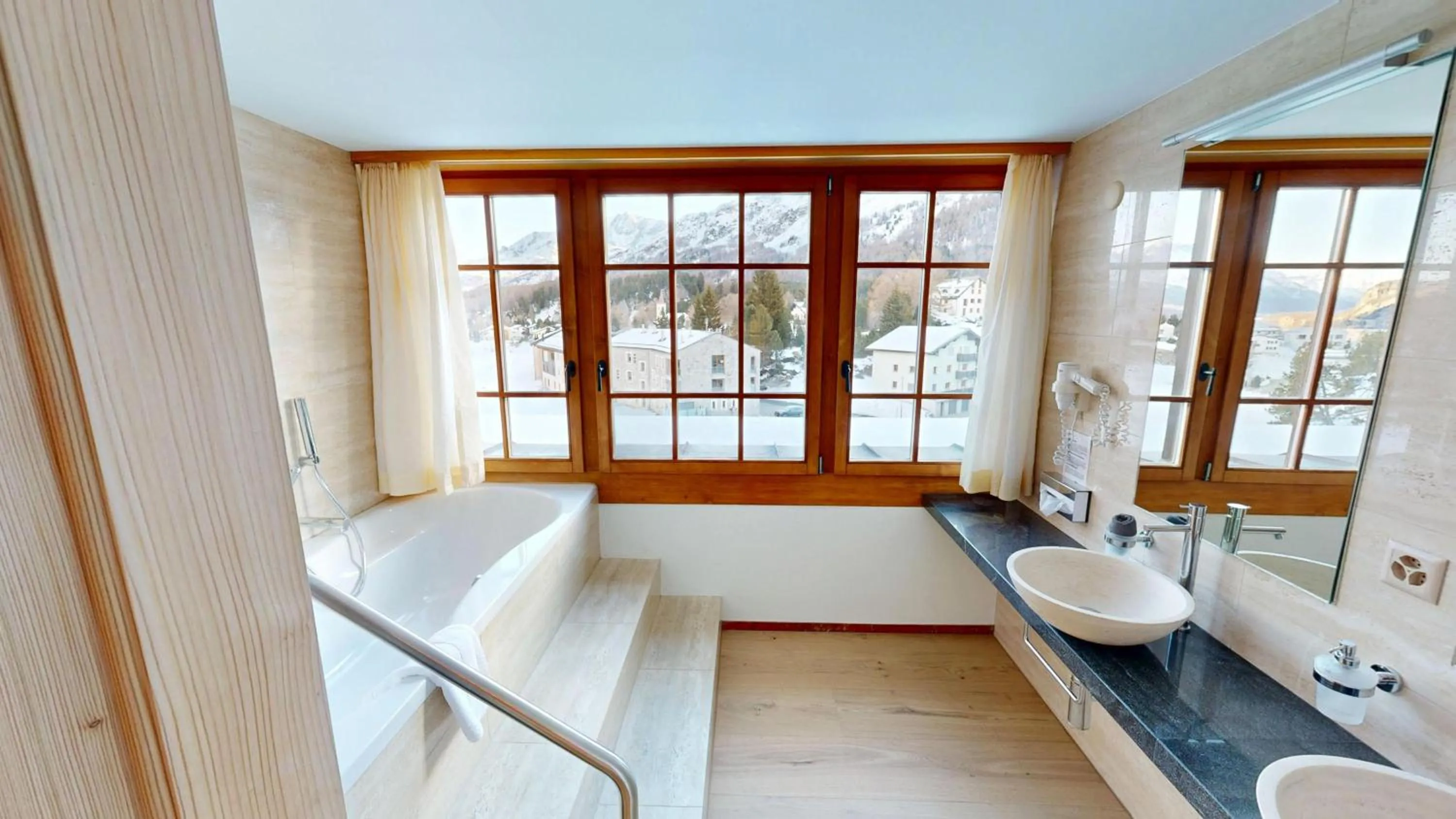 Bathroom in Schweizerhaus Swiss Quality Hotel