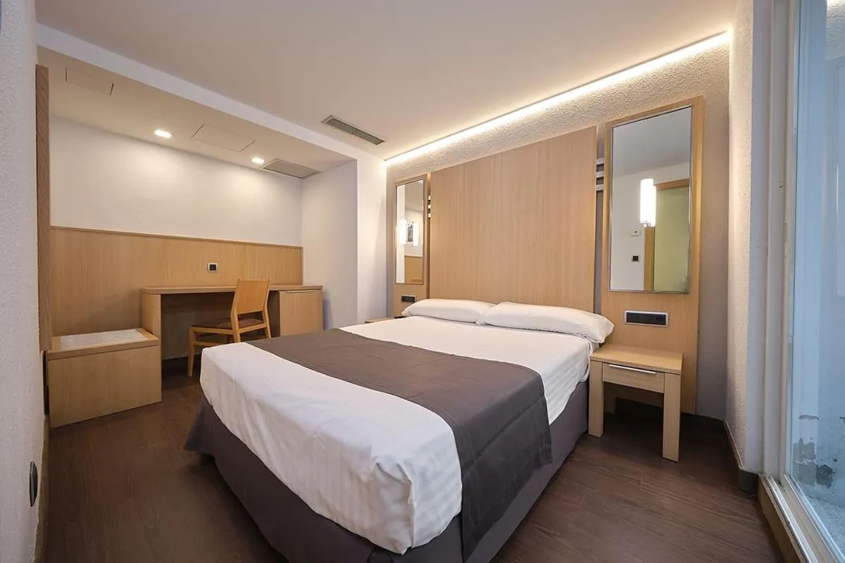 Hotel Faro Salazón