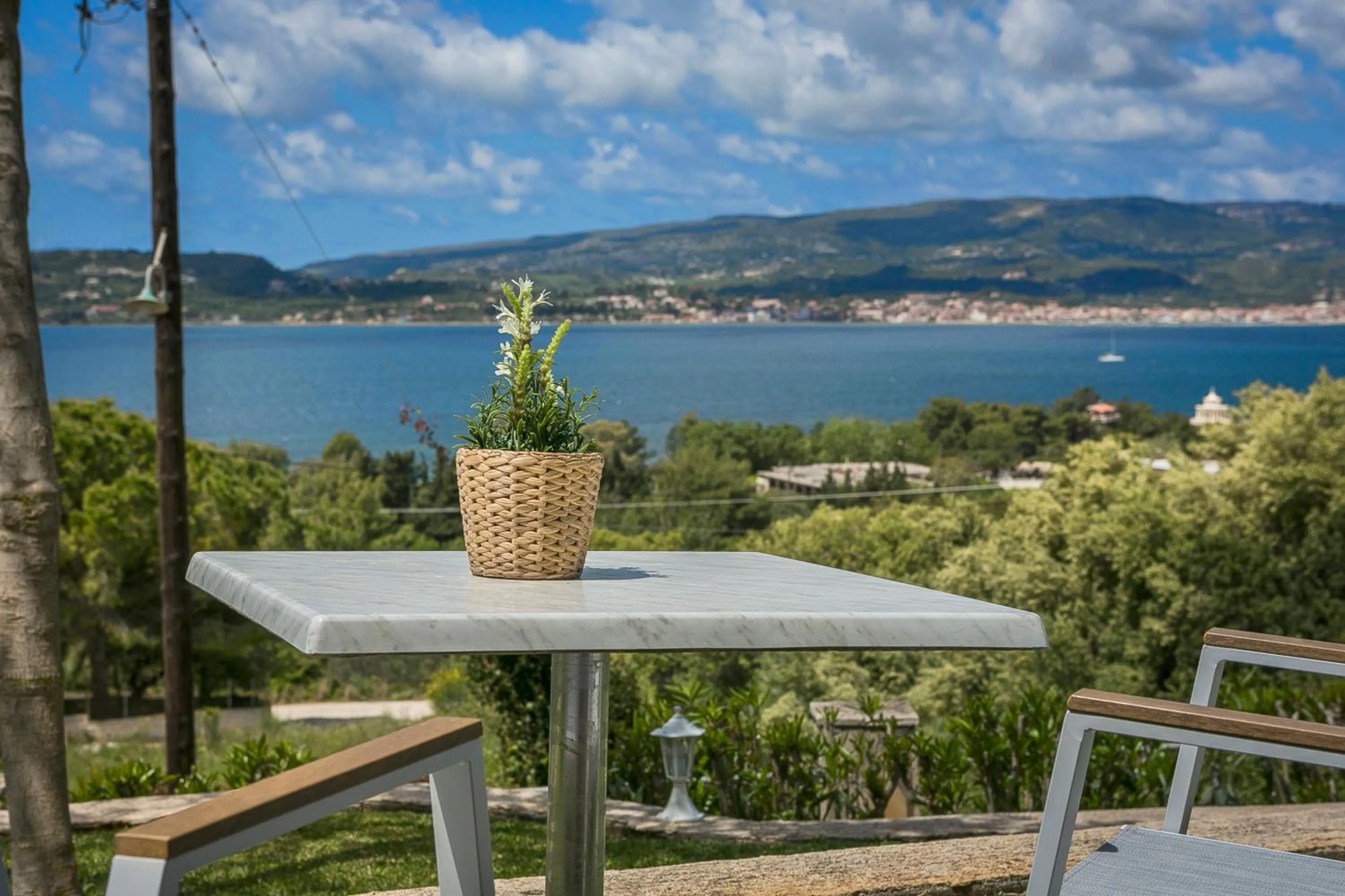 Garden in Panorama Fanari studios and apartments