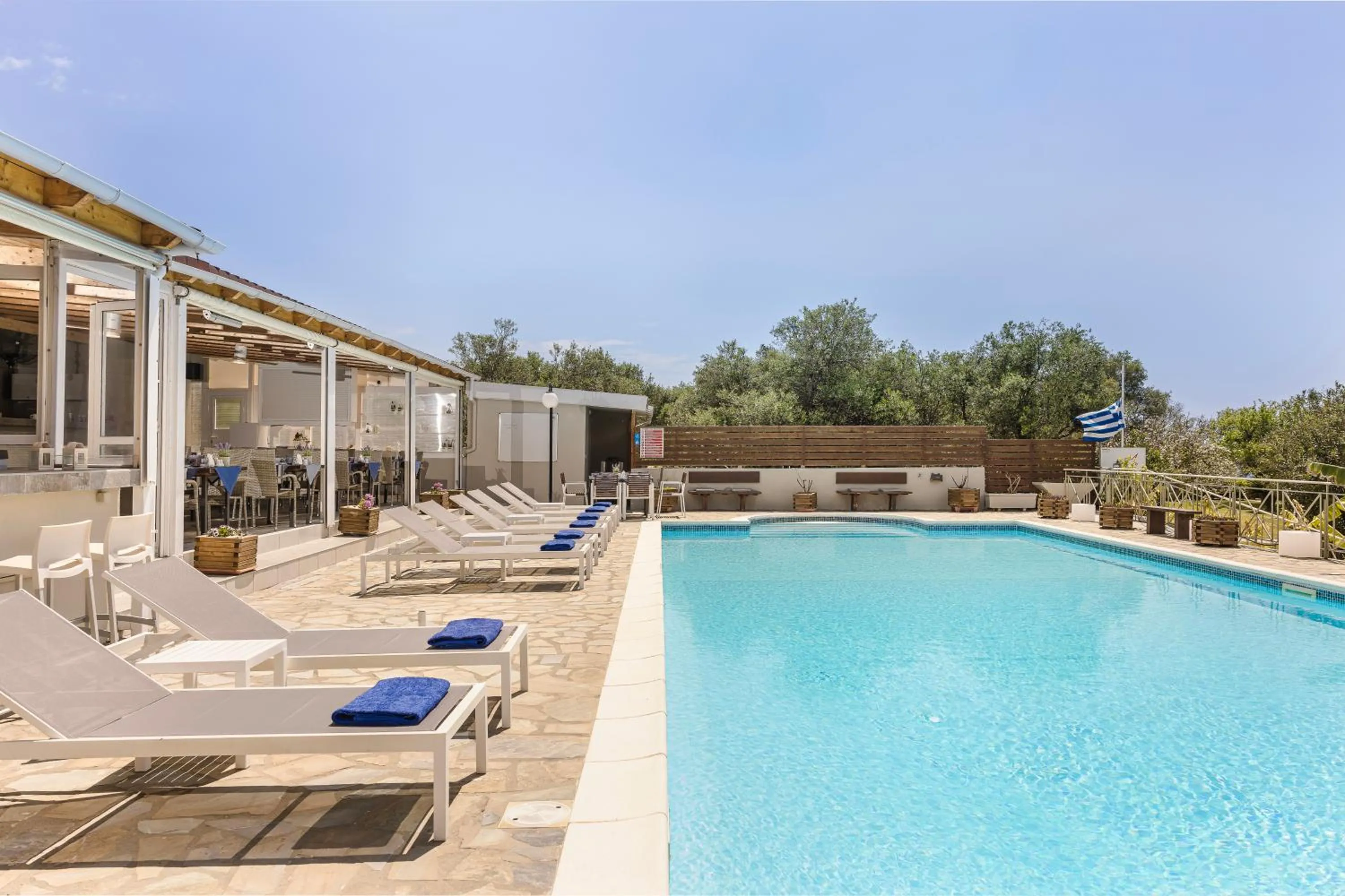 Swimming pool in Panorama Fanari studios and apartments