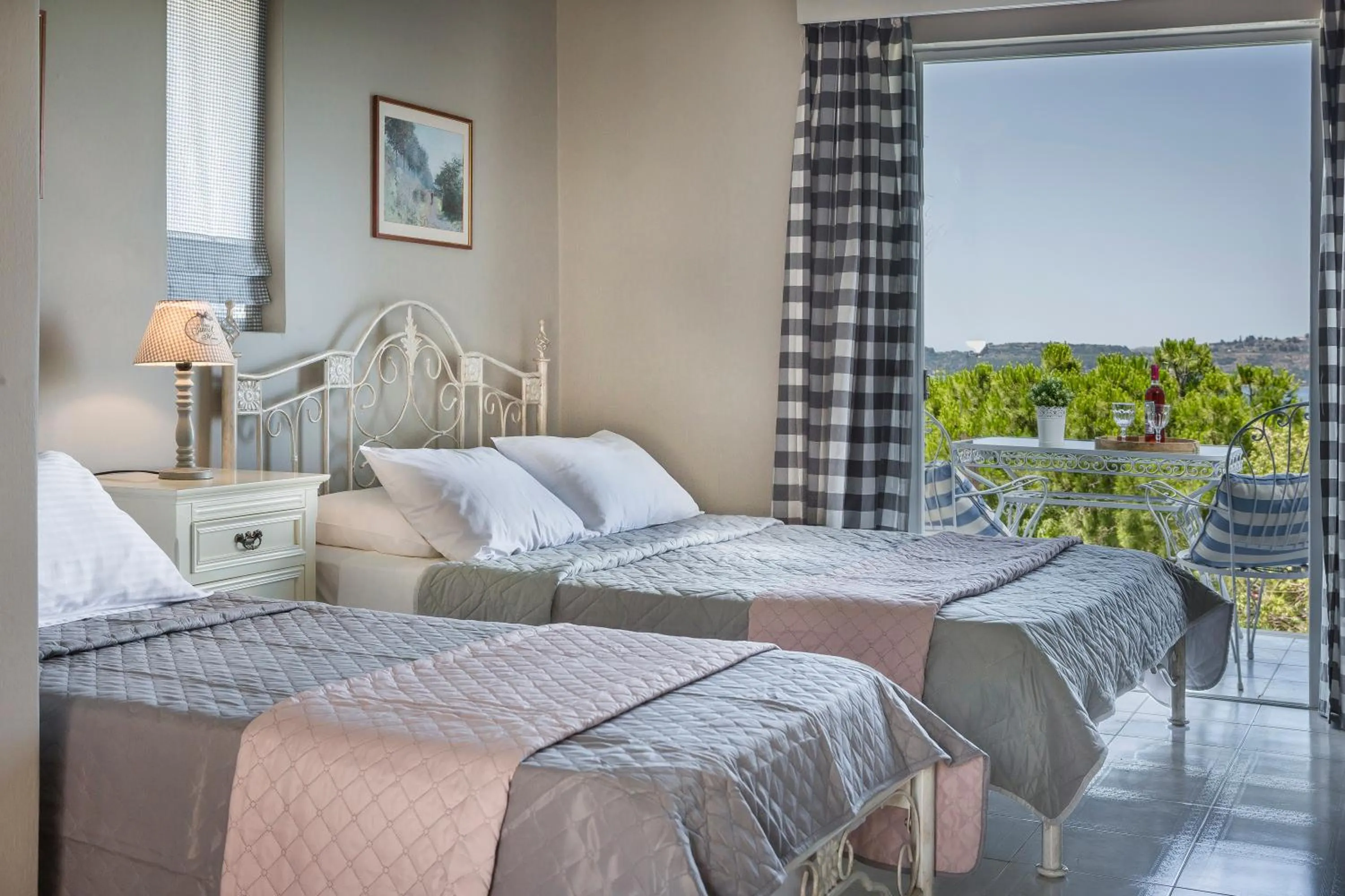 Bedroom, Bed in Panorama Fanari studios and apartments