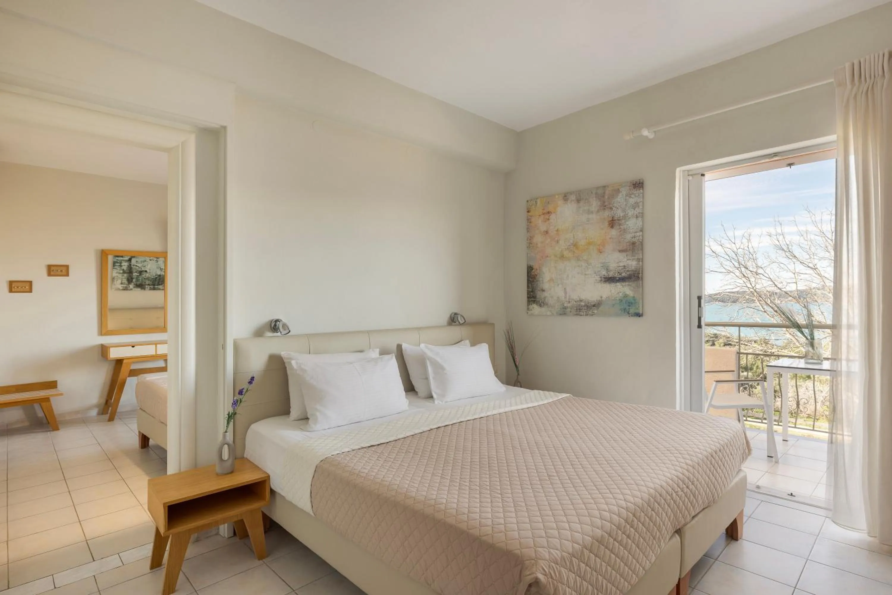 Bed in Panorama Fanari studios and apartments