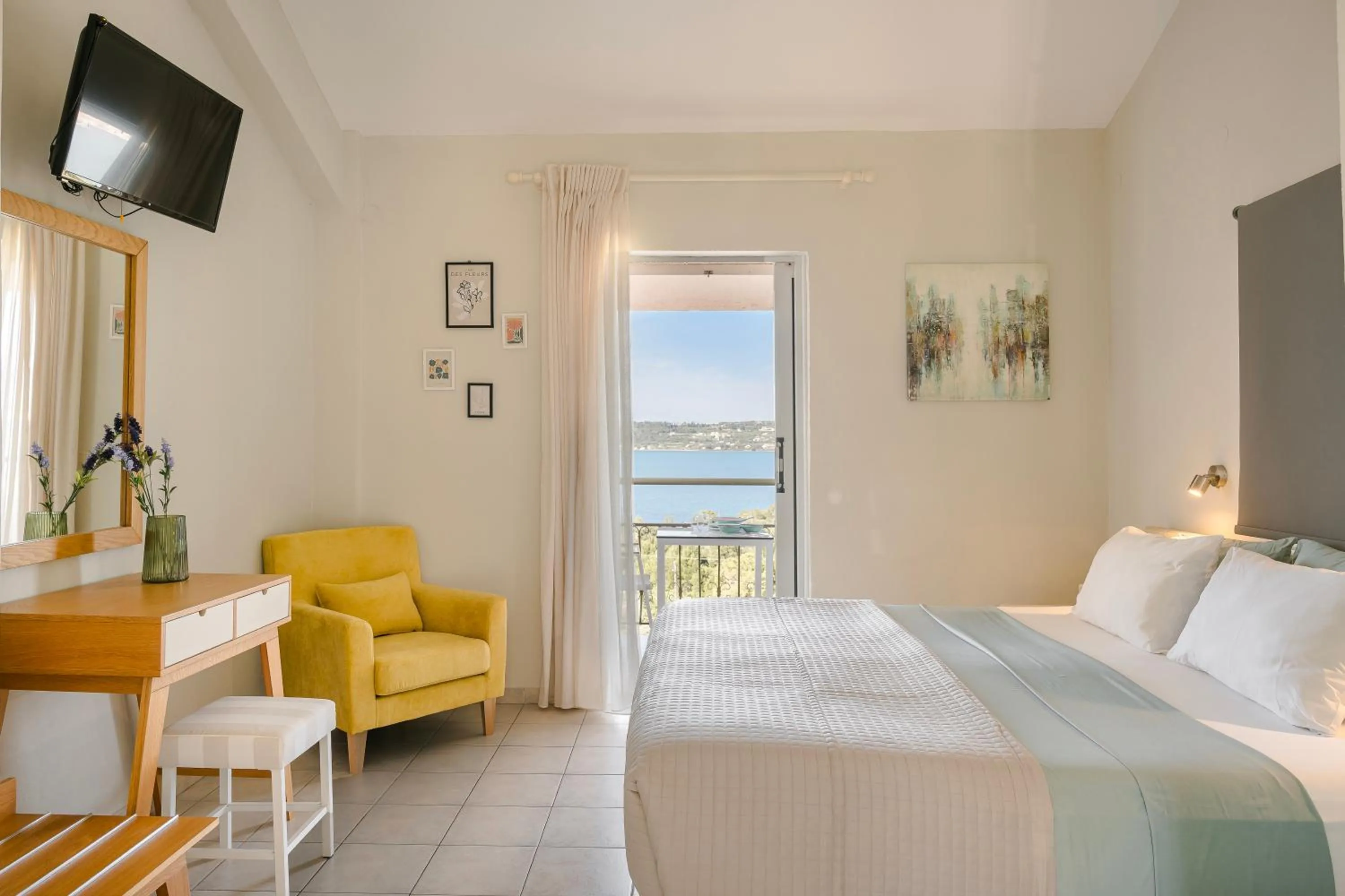 Bed in Panorama Fanari studios and apartments