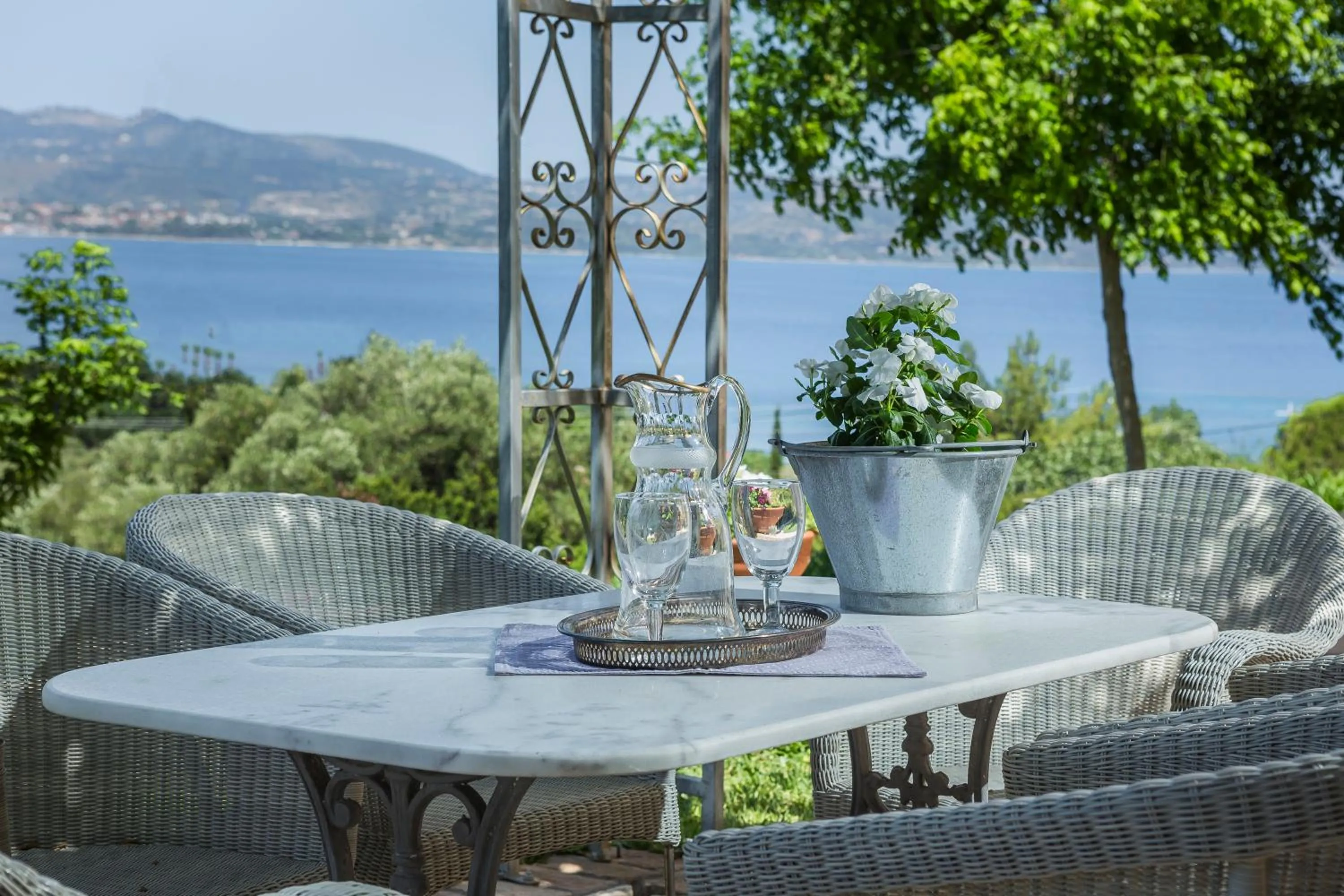 Garden in Panorama Fanari studios and apartments