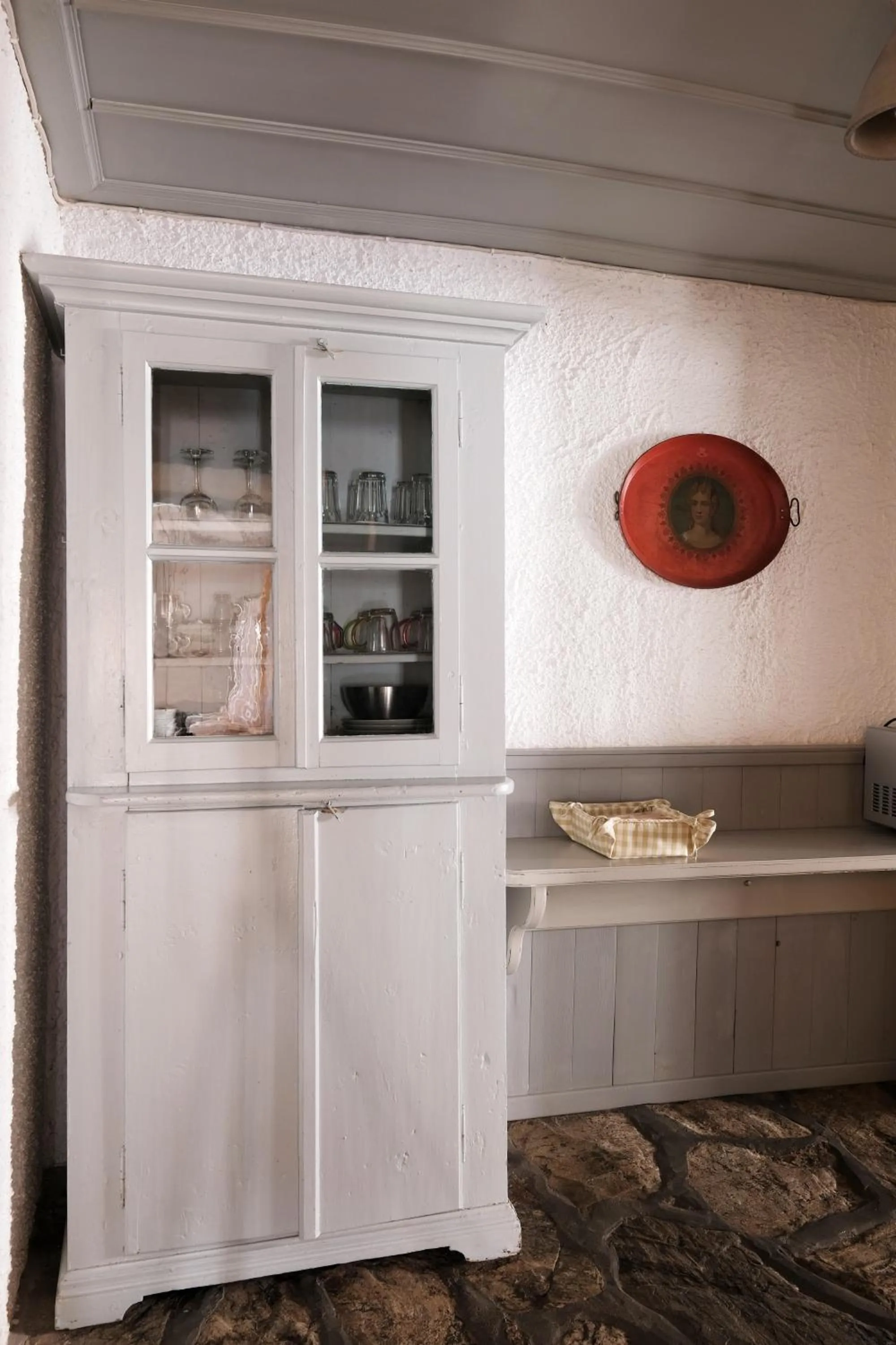 Kitchen or kitchenette in Keresbino Hydra Manor House
