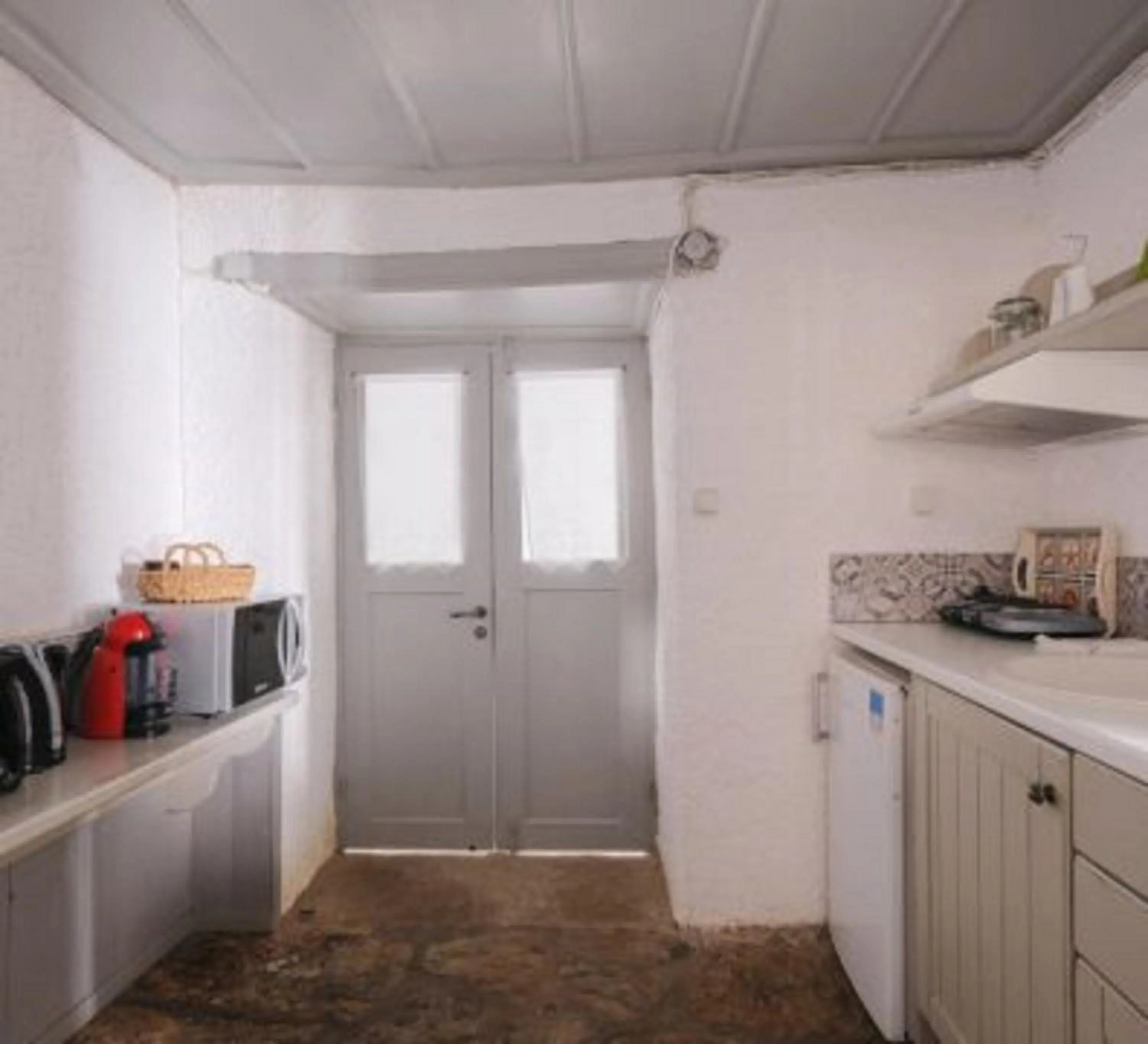 Kitchen or kitchenette in Keresbino Hydra Manor House