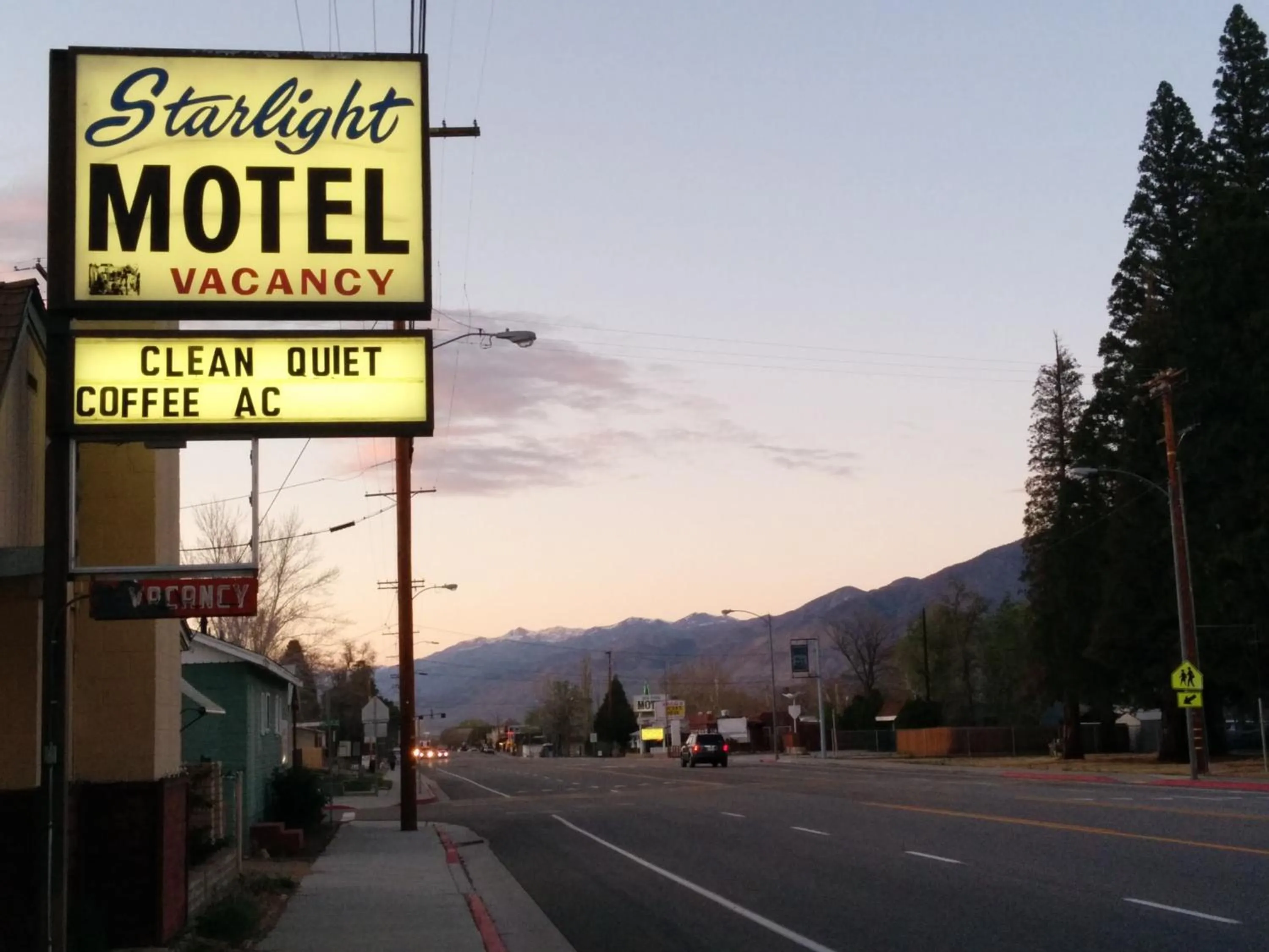 Sunset in Starlight Motel