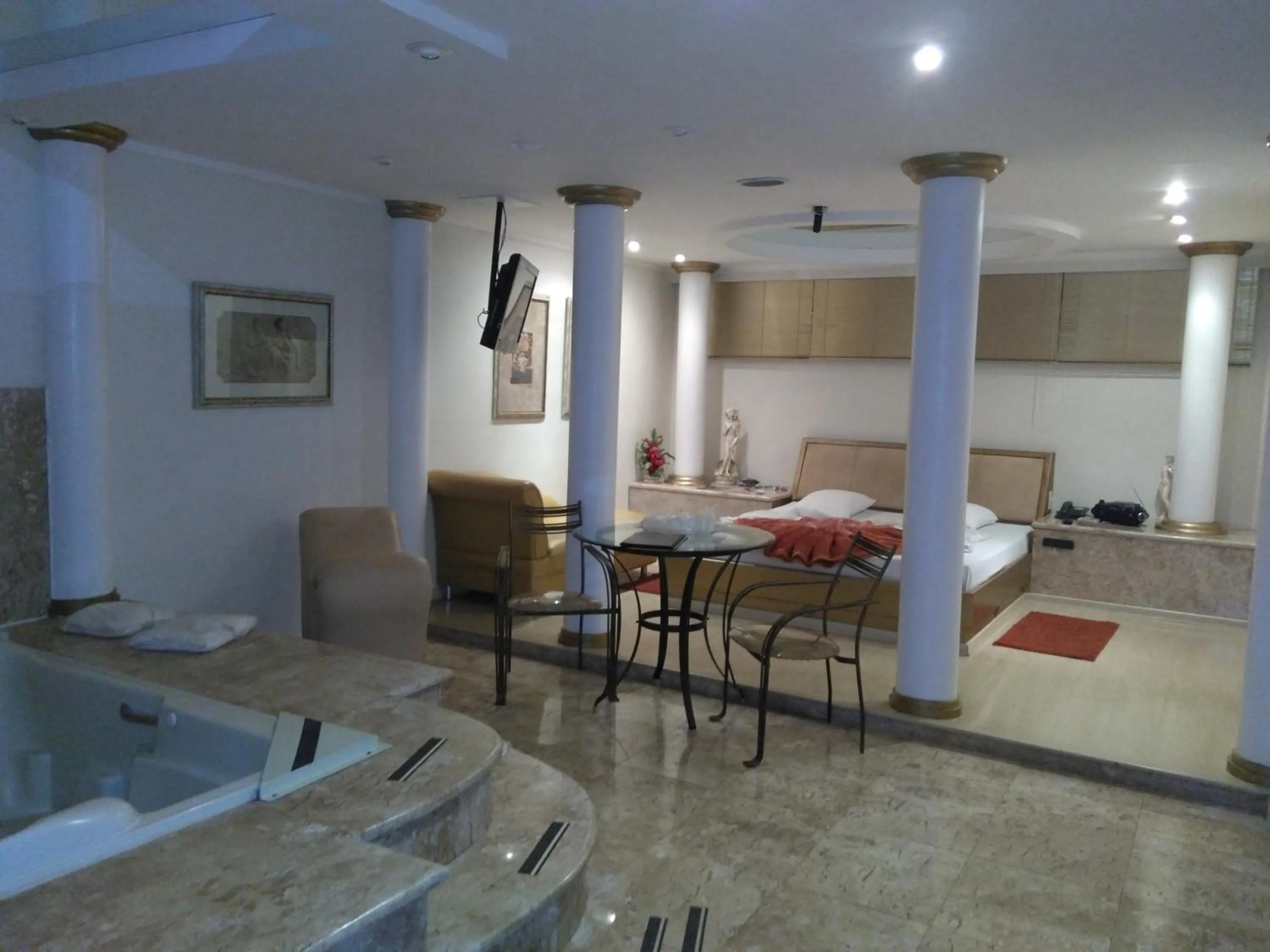 Heru's Motel