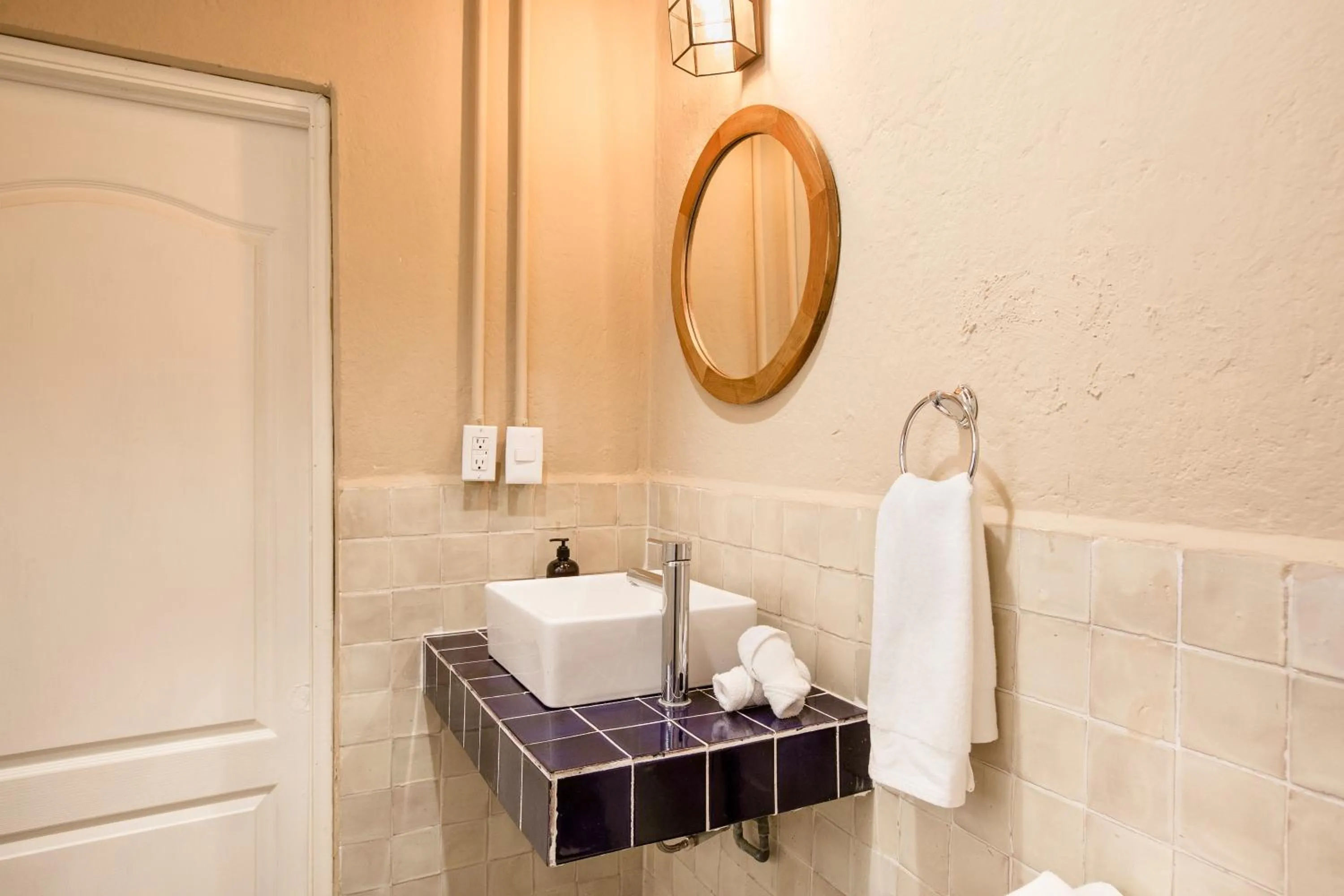 Bathroom in Selina San Miguel de Allende