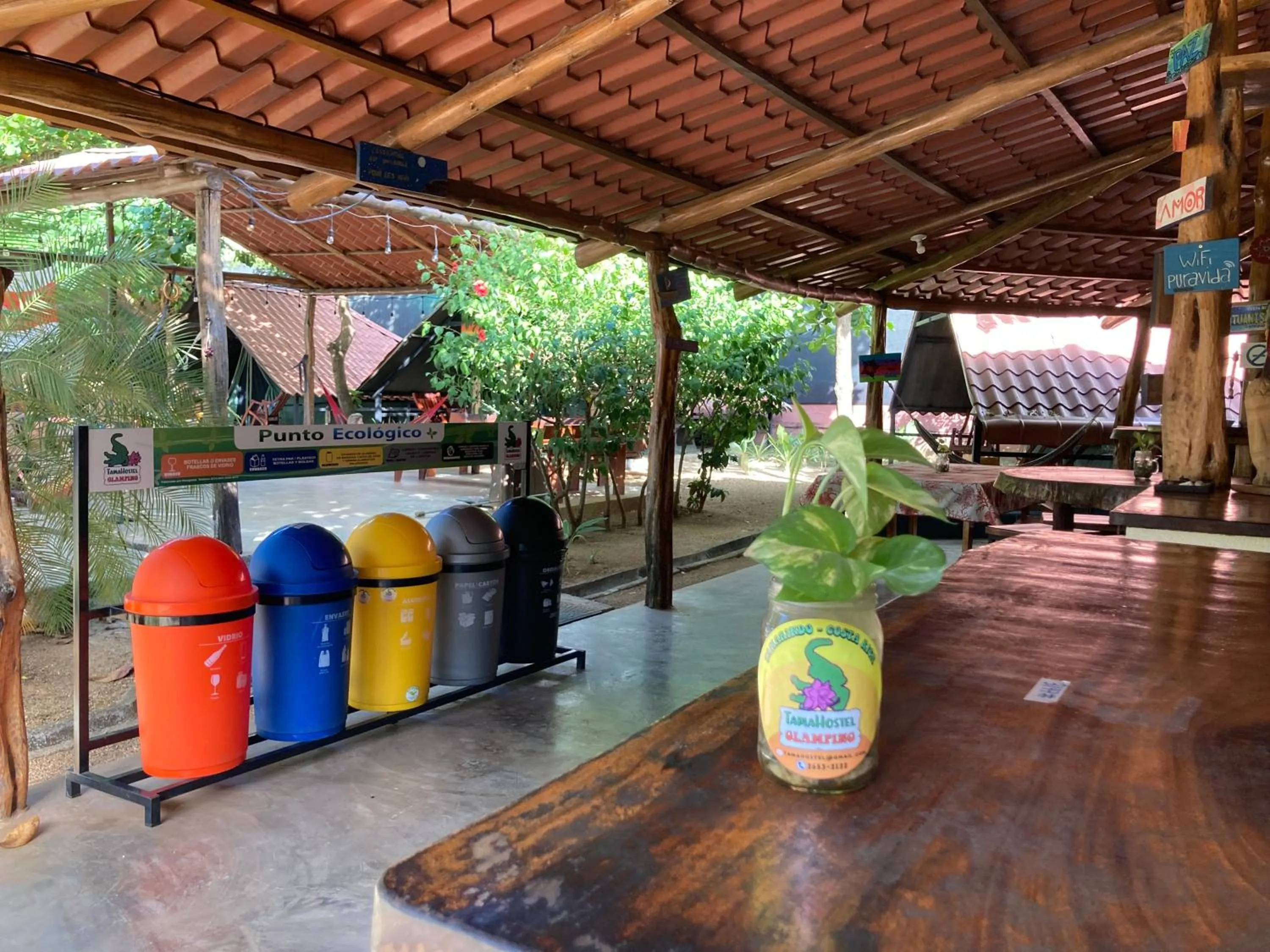 TamaHostel & Glamping