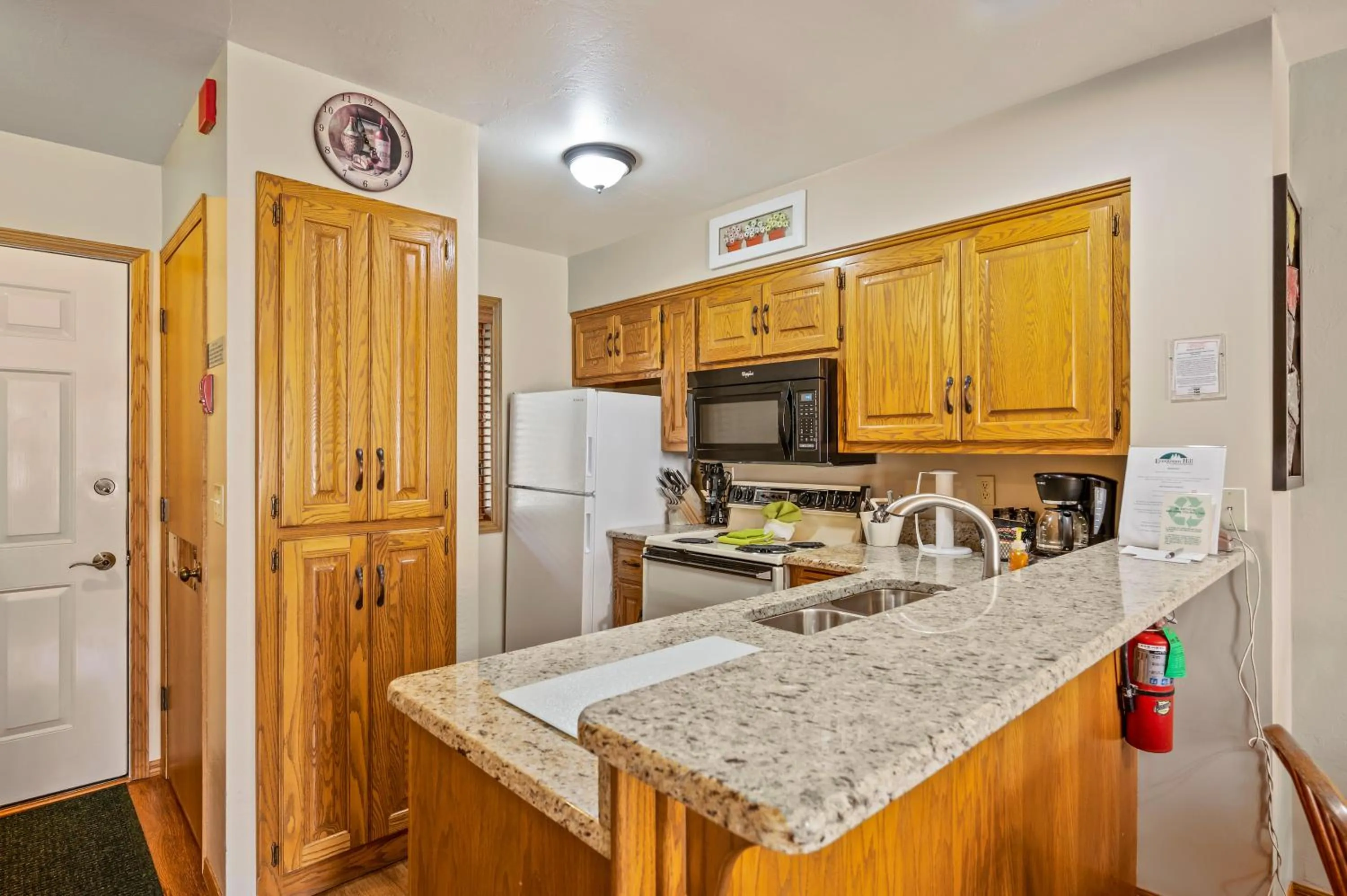 kitchen in Evergreen Hill Condominiums