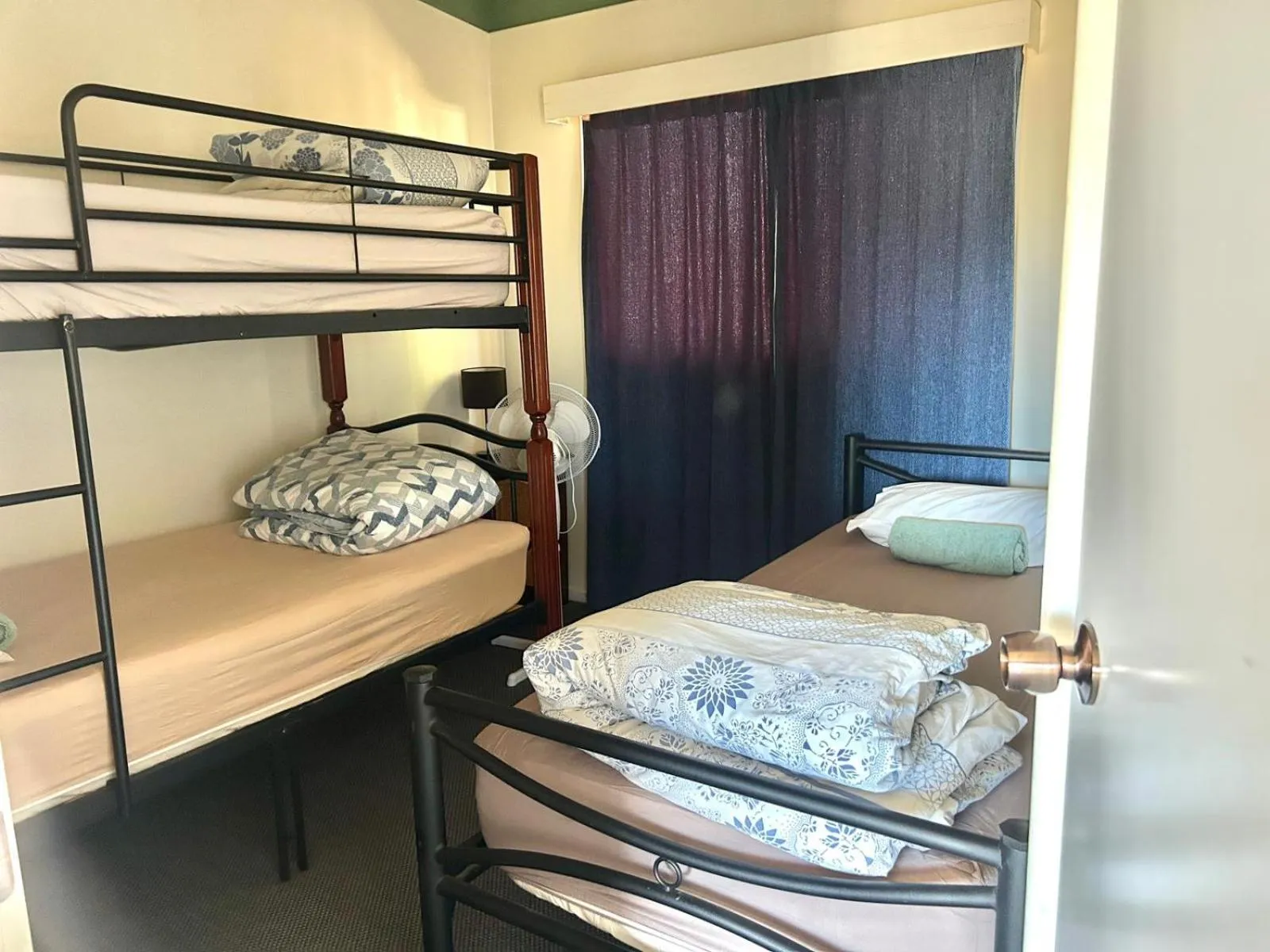 Bed in The Black Sparrow