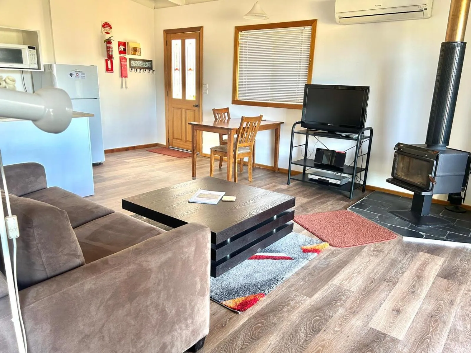 Living room in The Black Sparrow