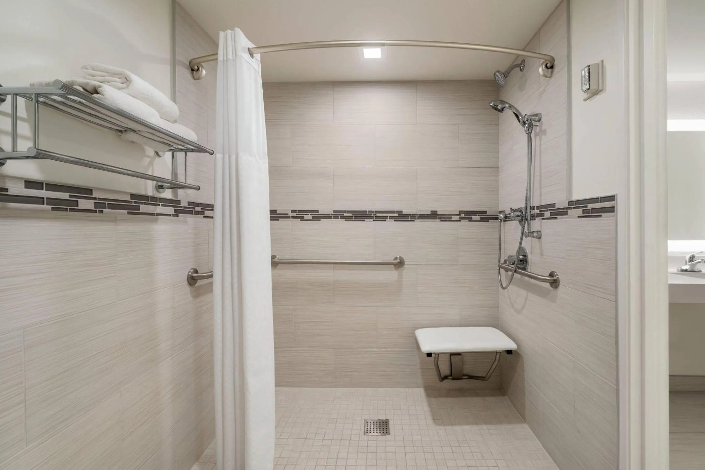 Bedroom in The Kendrick Hotel, an Ascend Collection Hotel