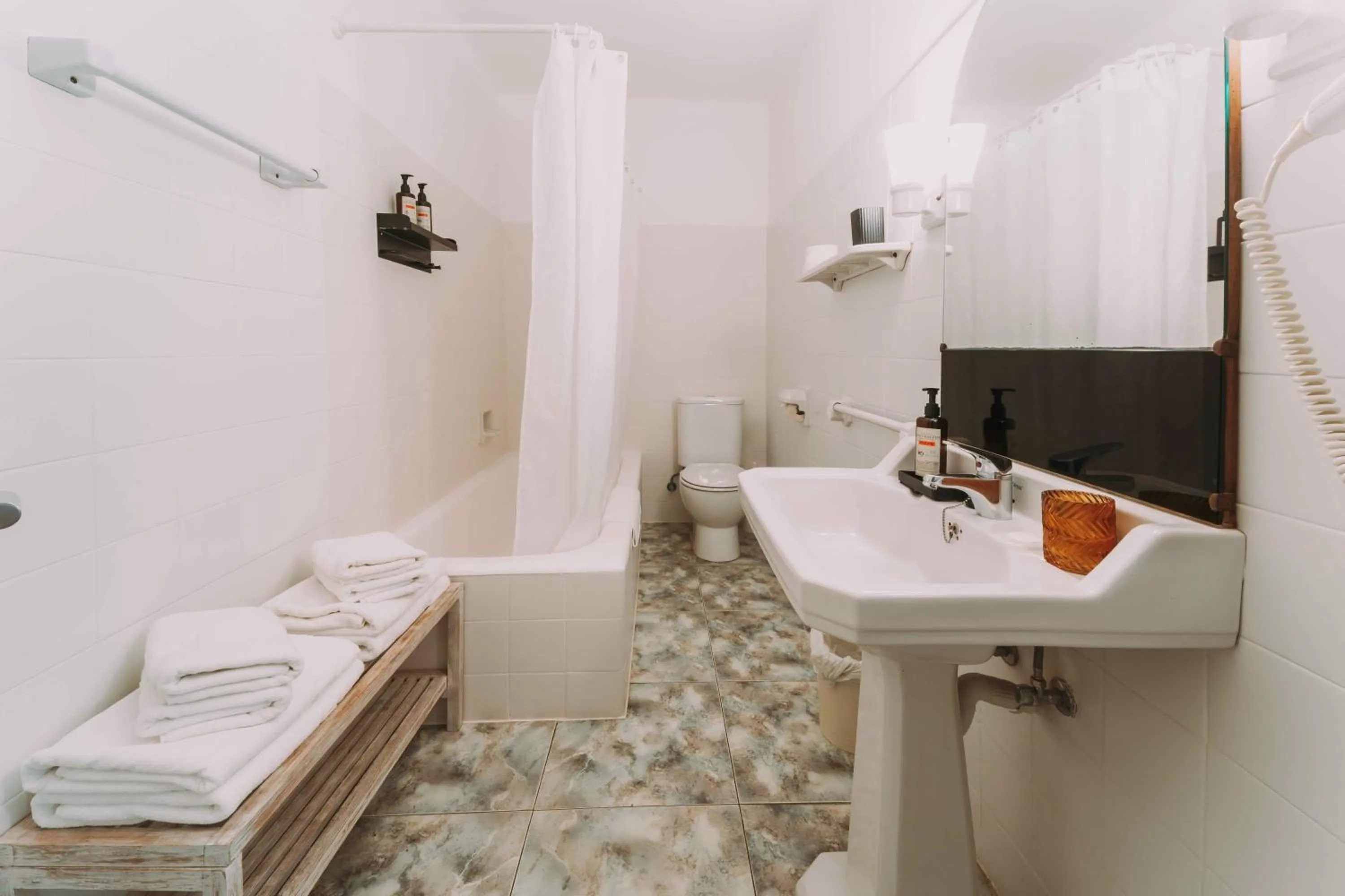 Shower in Hotel Bell Repos