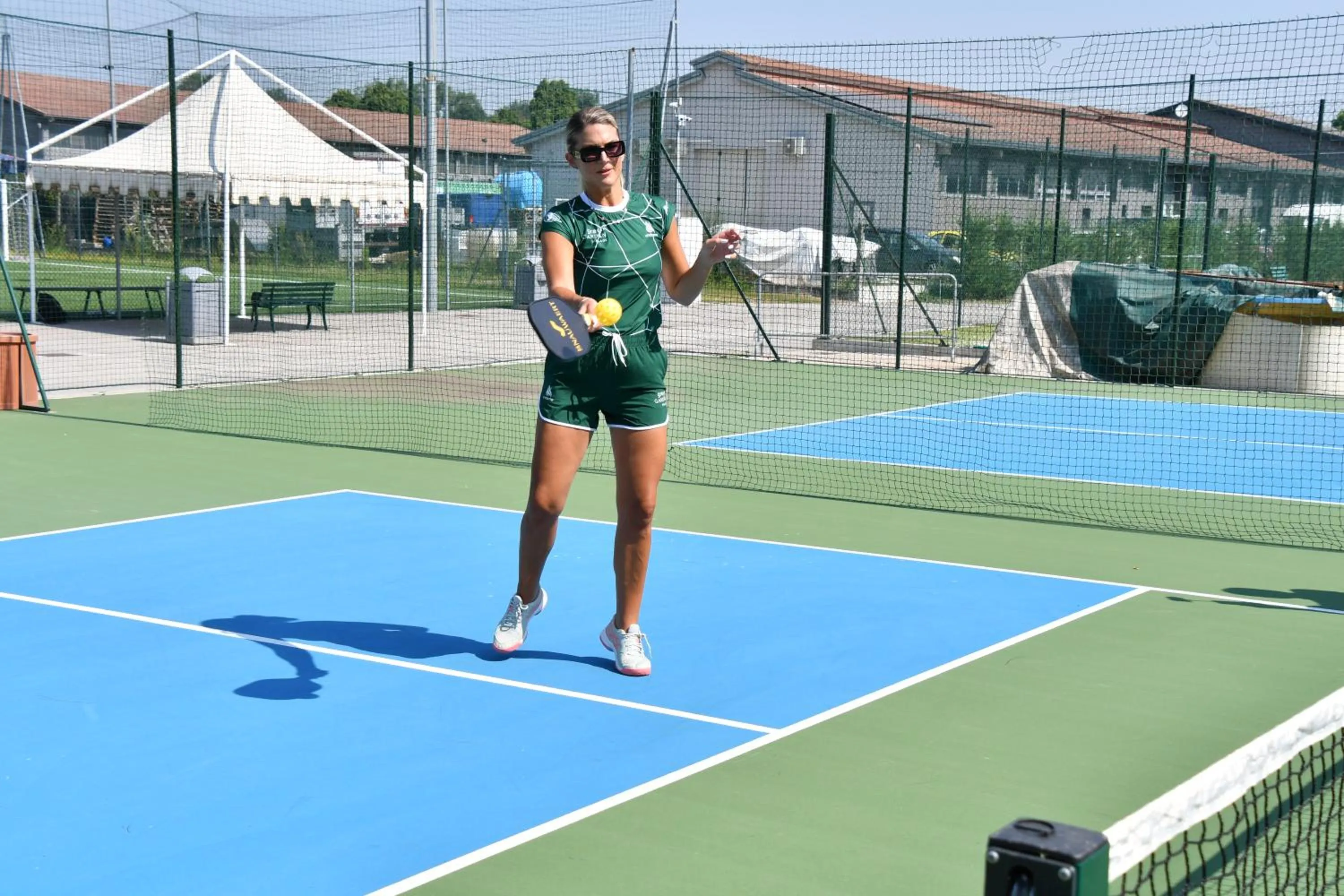 Tennis court in GREEN GARDEN Resort - Smart Hotel